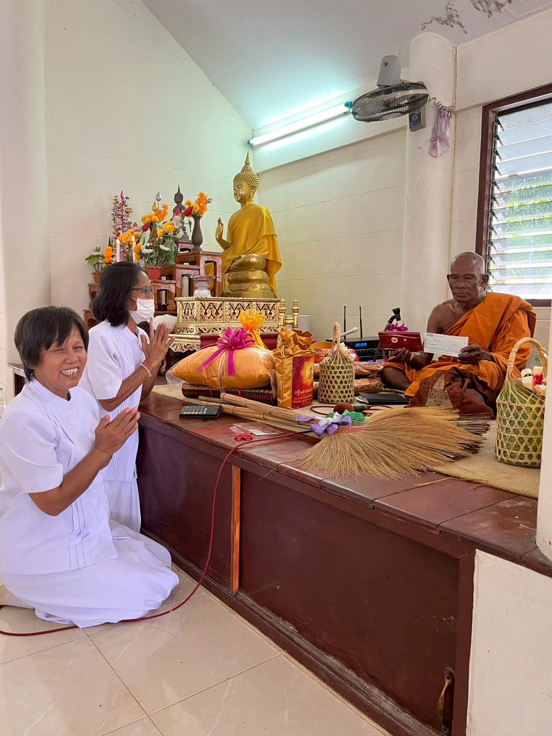 ภาพร่วมพิธีกรรมวัดโคกแห้ว (โคกข่อย)