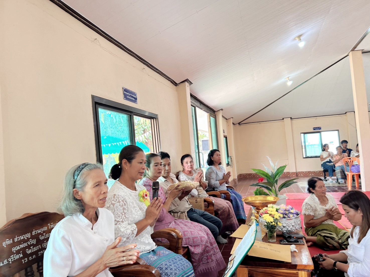 ภาพร่วมพิธีกรรมวัดหัวระวะ