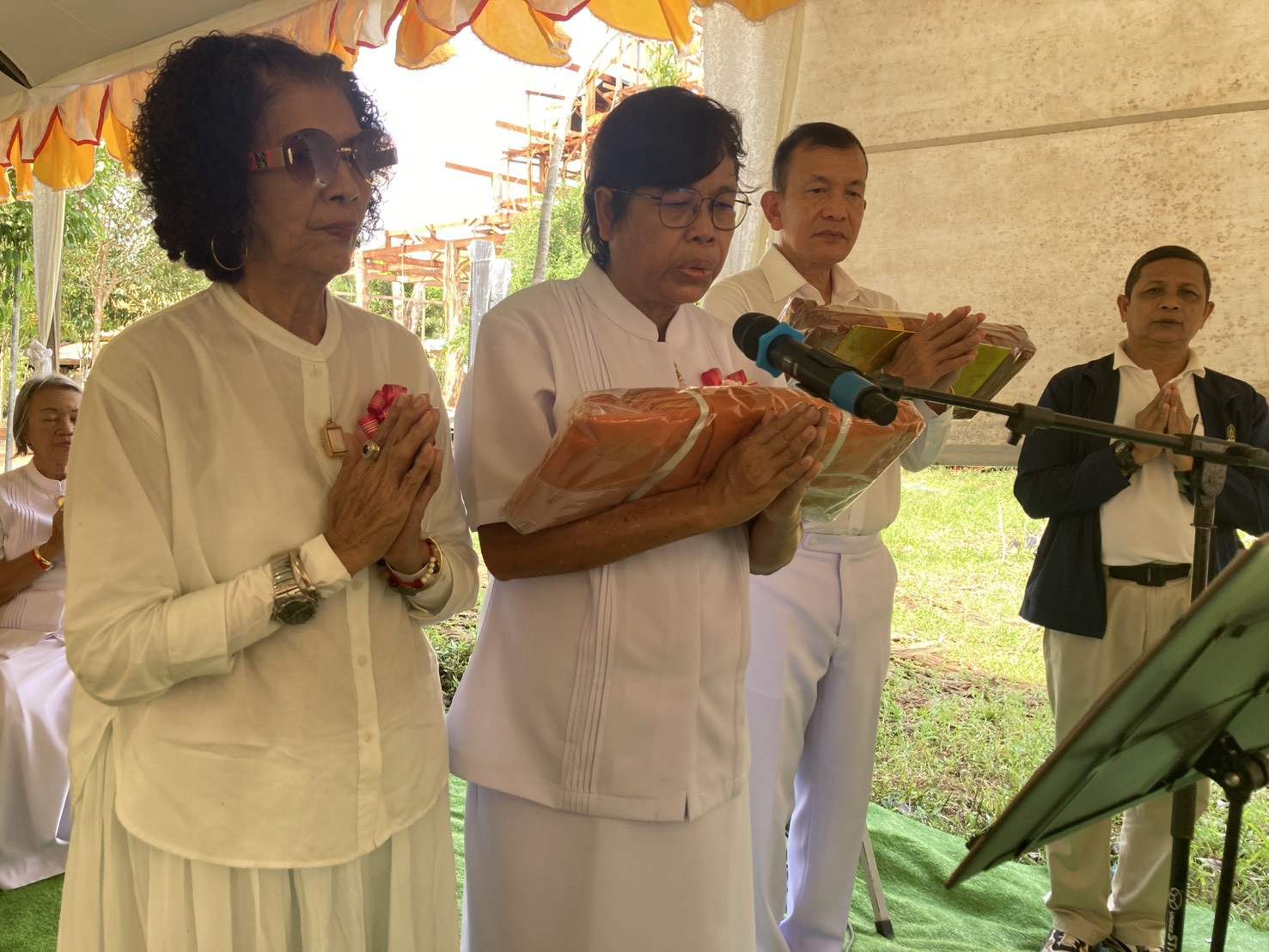 ภาพกล่าวคำถวายกฐินวัดเกาะอภินิหาร(วัดกุหร่า)