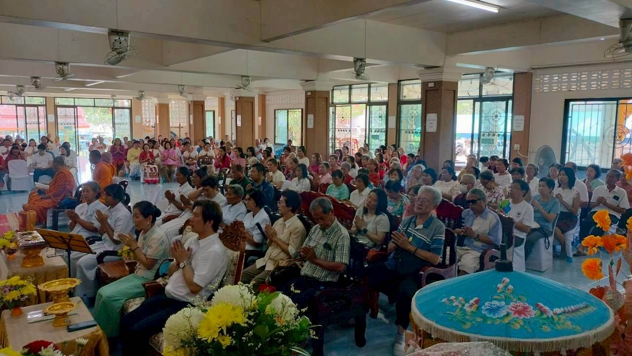 ภาพร่วมพิธีกรรมวัดเขาราม