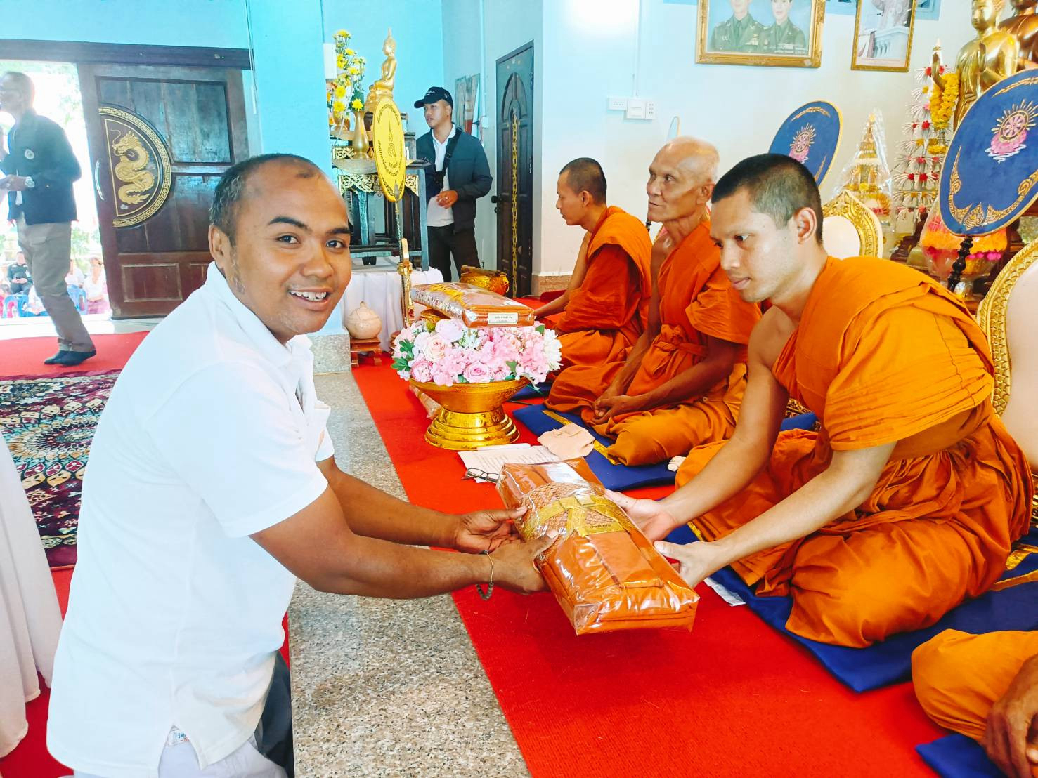 ภาพร่วมพิธีกรรมที่พักสงฆ์พฤกษาธรรมาราม