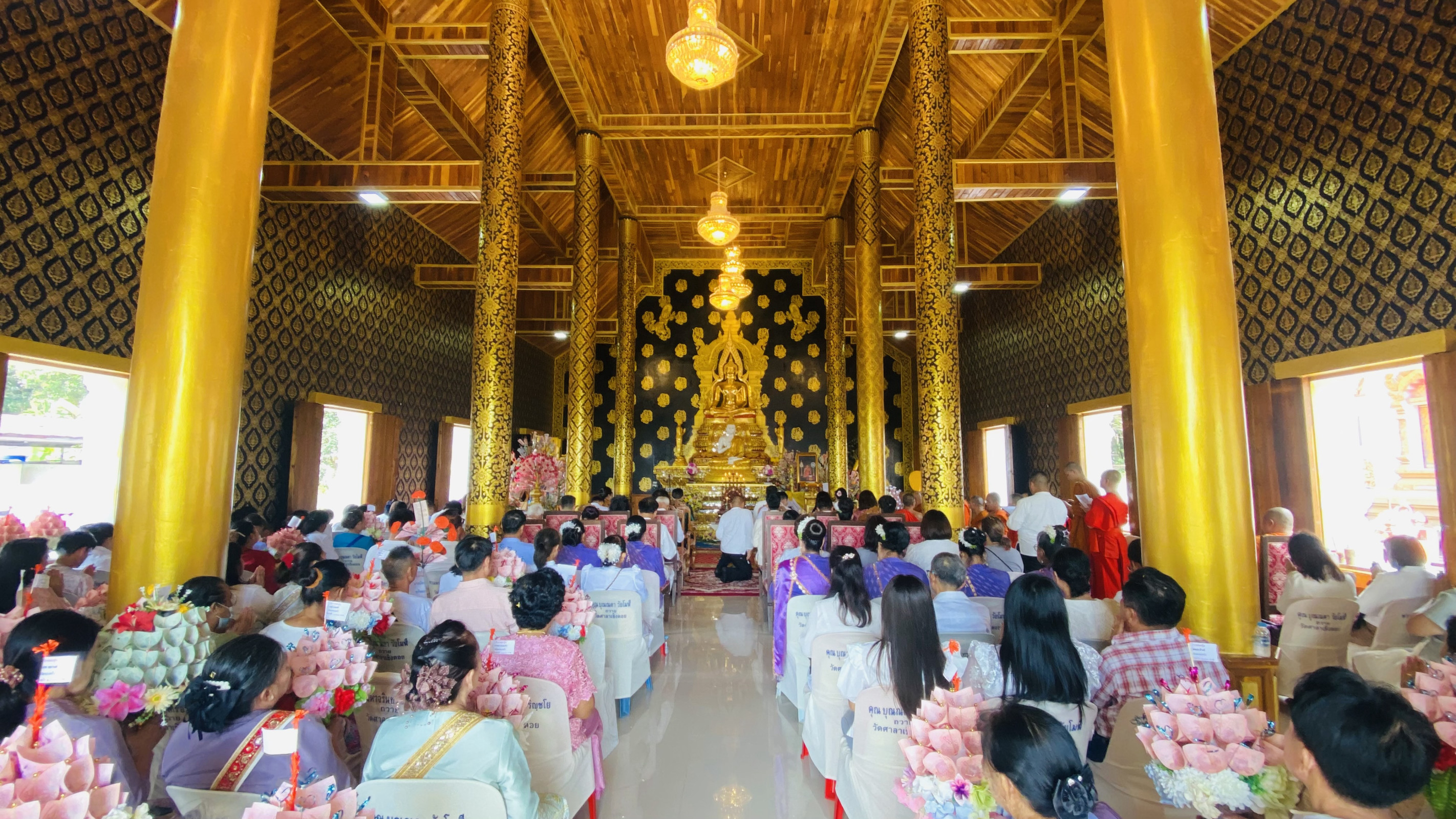 ภาพร่วมพิธีกรรมวัดศาลาเชิงดอย