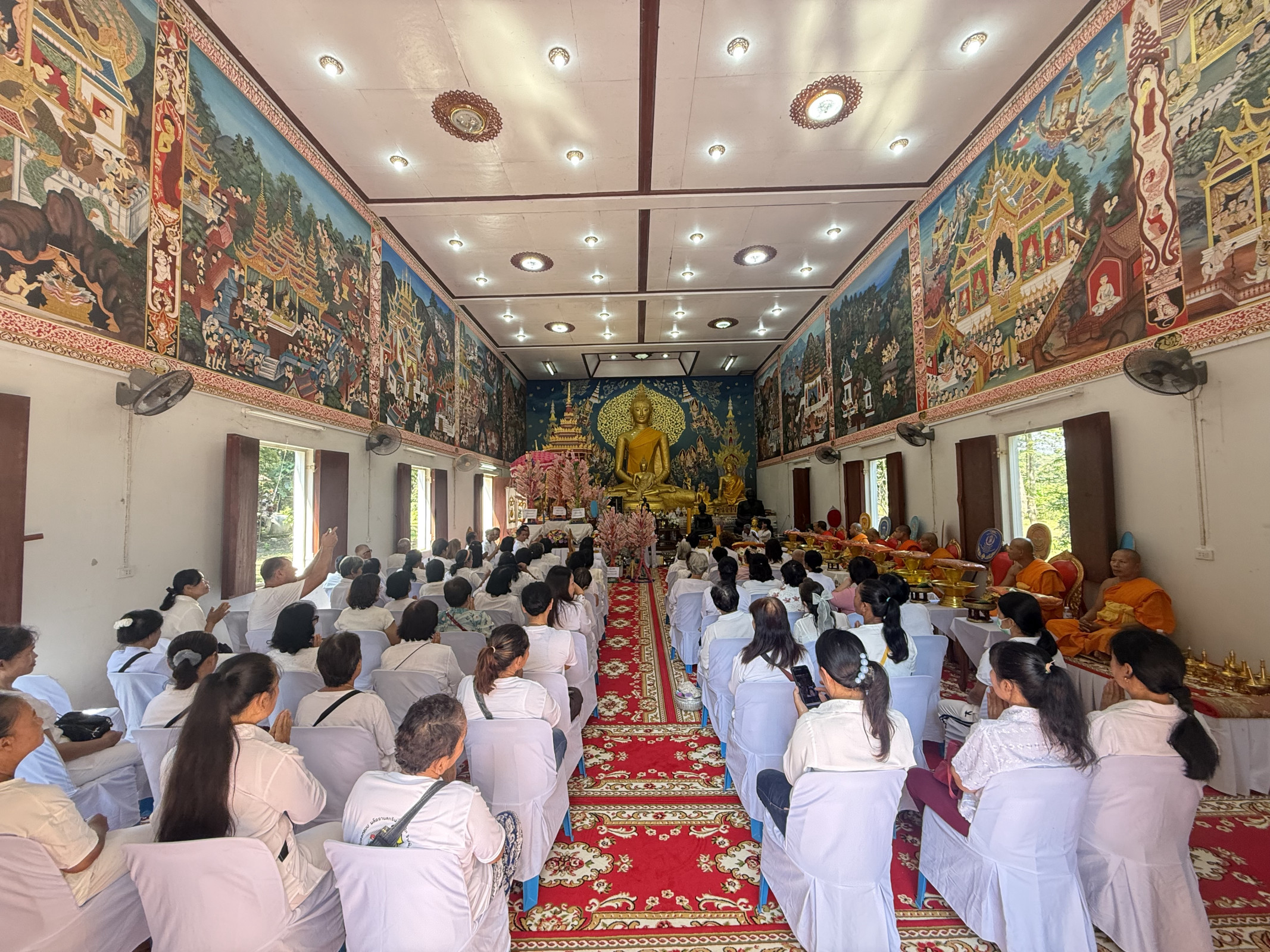 ภาพร่วมพิธีกรรมวัดหนองทรายทอง