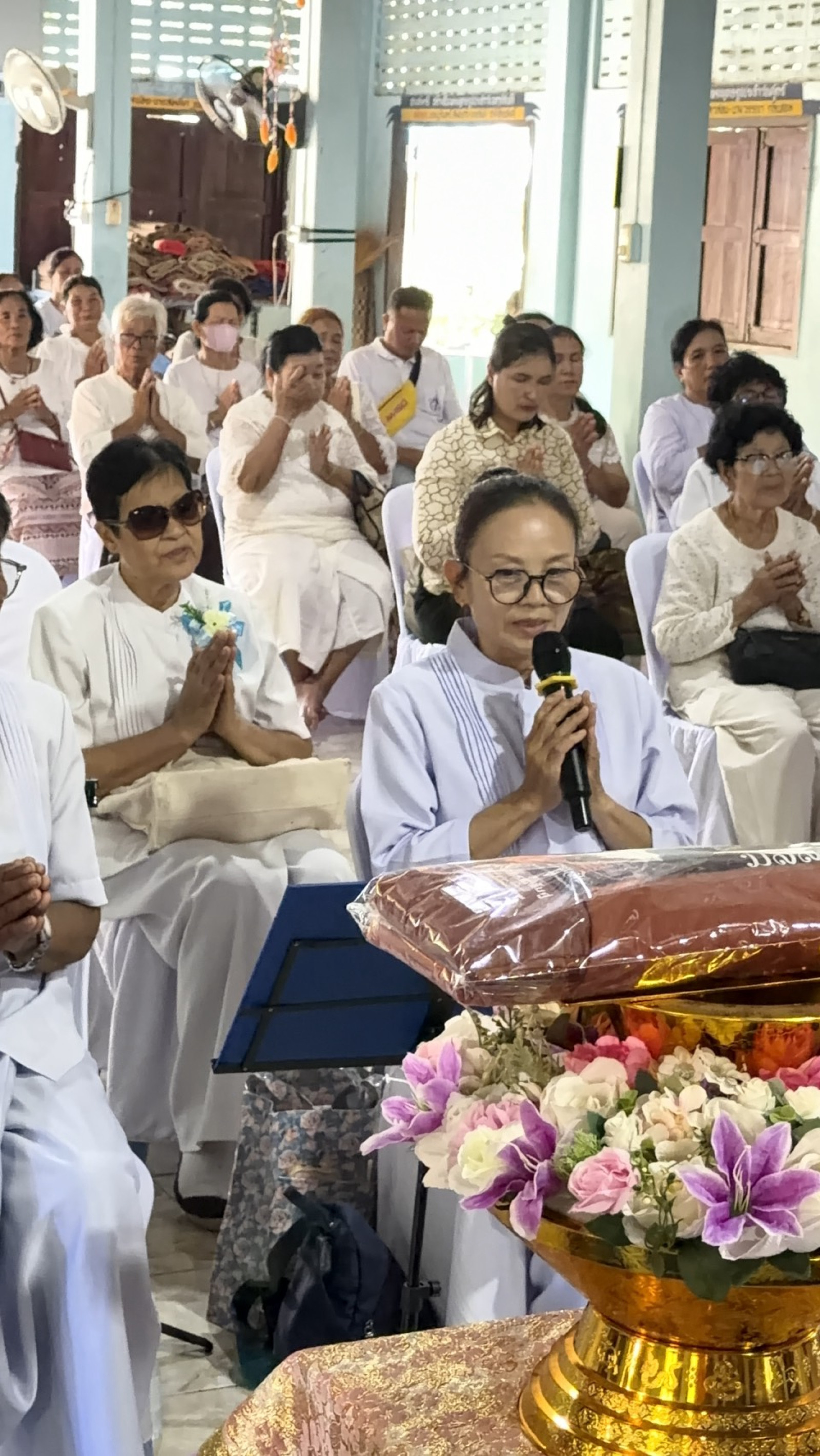 ภาพกล่าวคำถวายกฐินวัดสมานมิตร