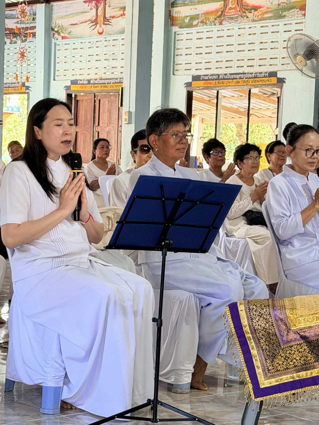 ภาพร่วมพิธีกรรมวัดสมานมิตร