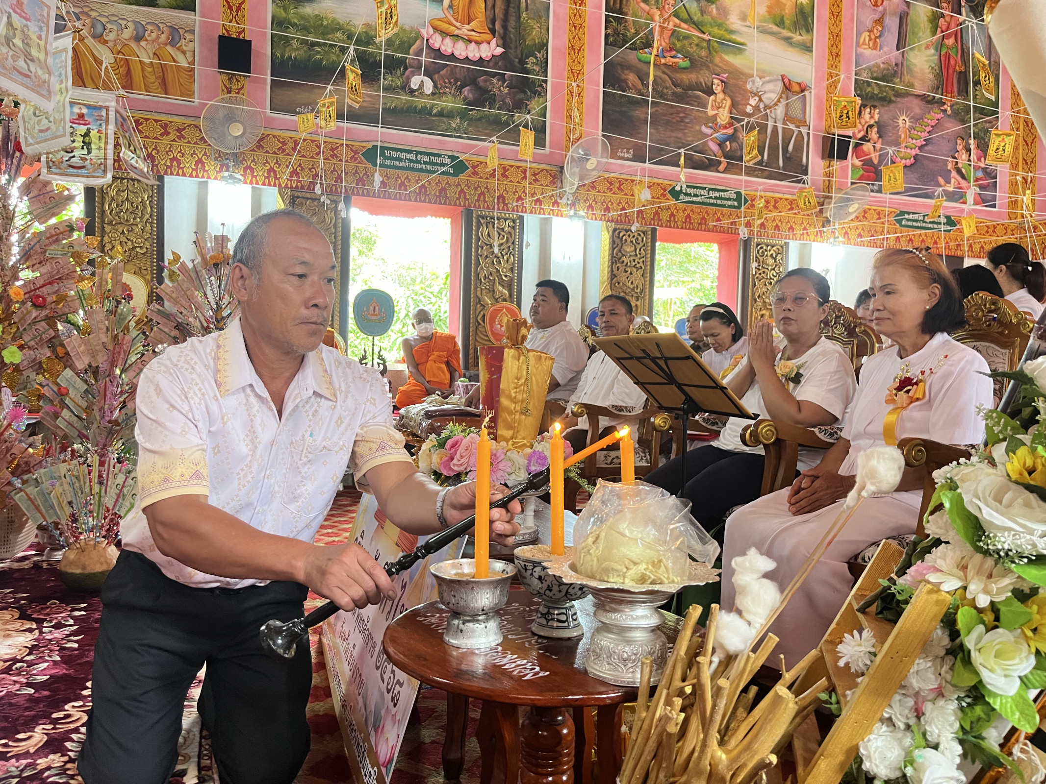 ภาพร่วมพิธีกรรมวัดพระธาตุจอมทอง