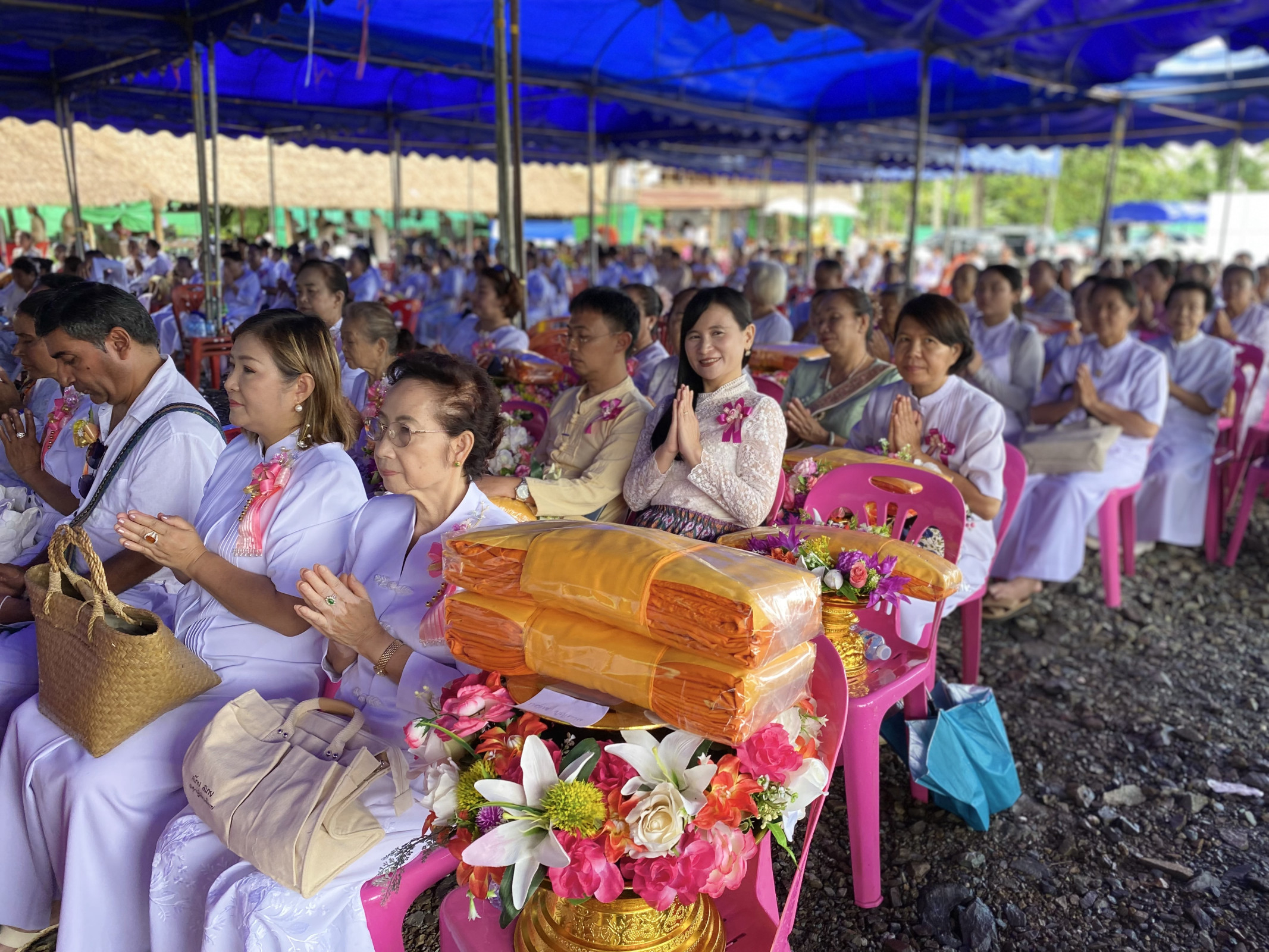 ภาพร่วมพิธีกรรมศูนย์ปฏิบัติธรรมนานาชาติแม่สาย