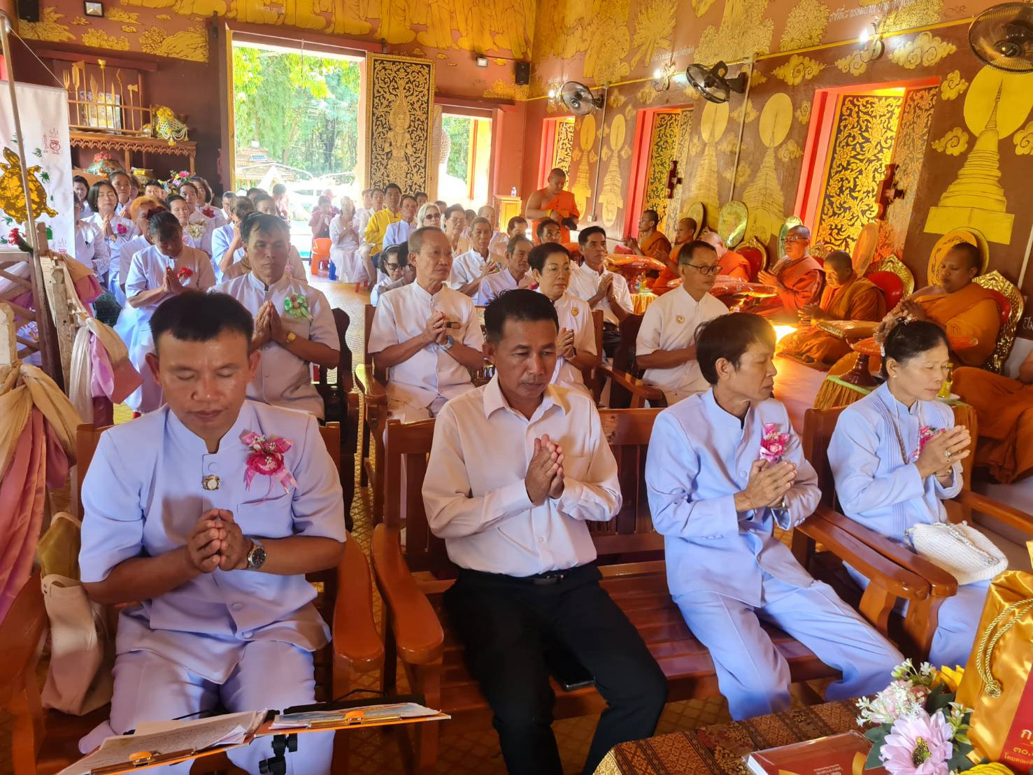 ภาพร่วมพิธีกรรมวัดโพธิ์ทองนิมิต