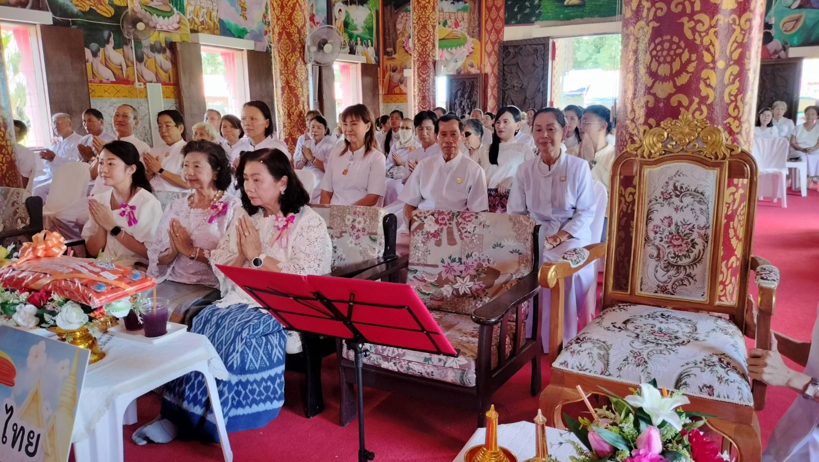 ภาพร่วมพิธีกรรมวัดกิ่วพร้าว