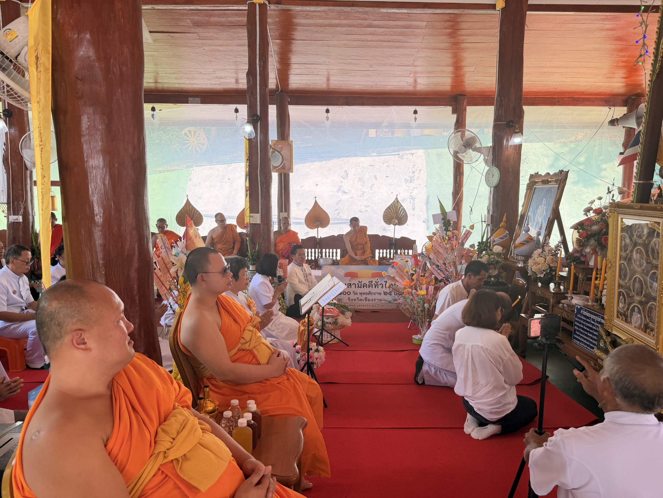 ภาพร่วมพิธีกรรมวัดพระธาตุบ่อน้ำติ๊บ