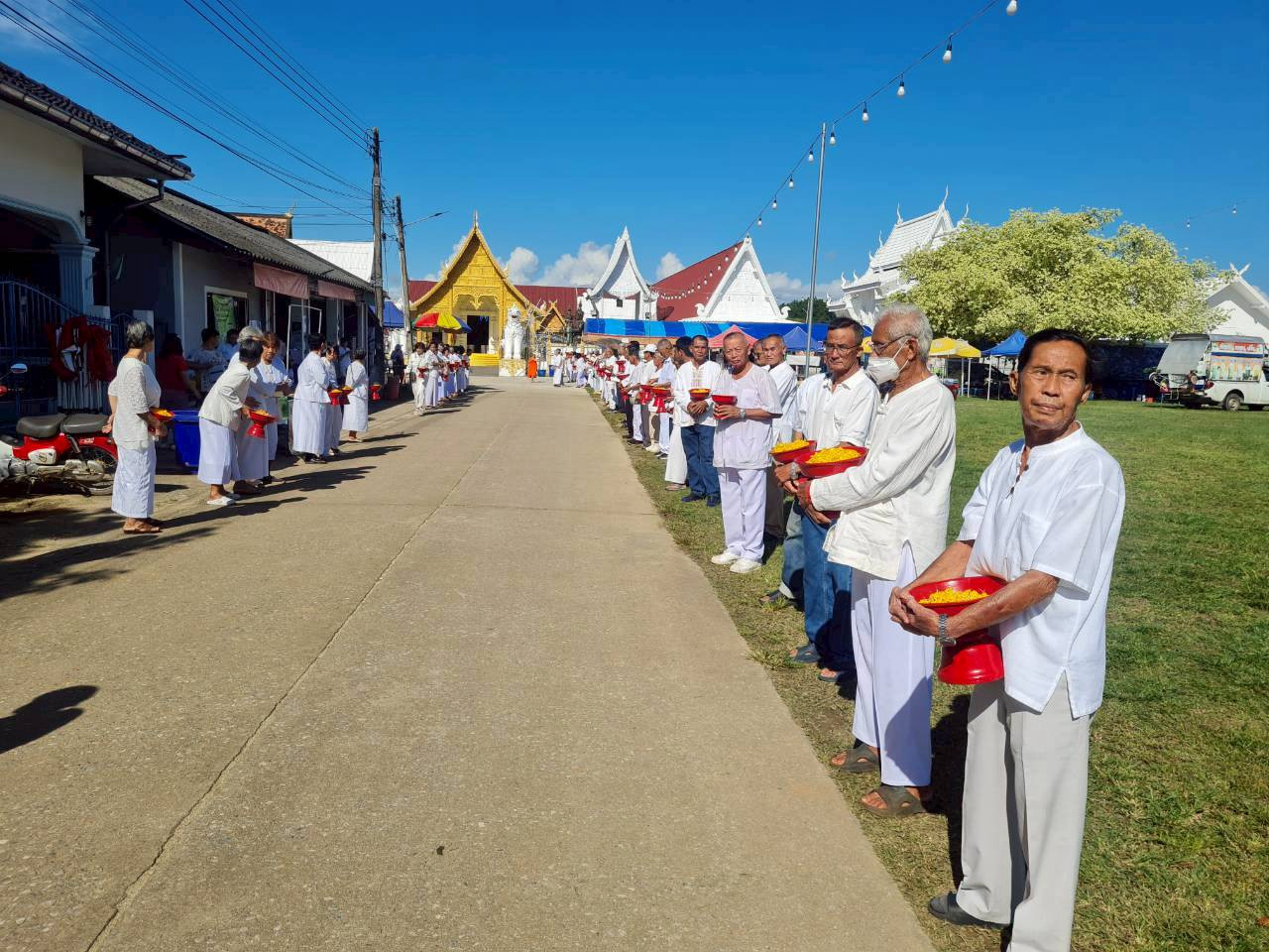 ภาพร่วมพิธีกรรมวัดป่าสักน้อย
