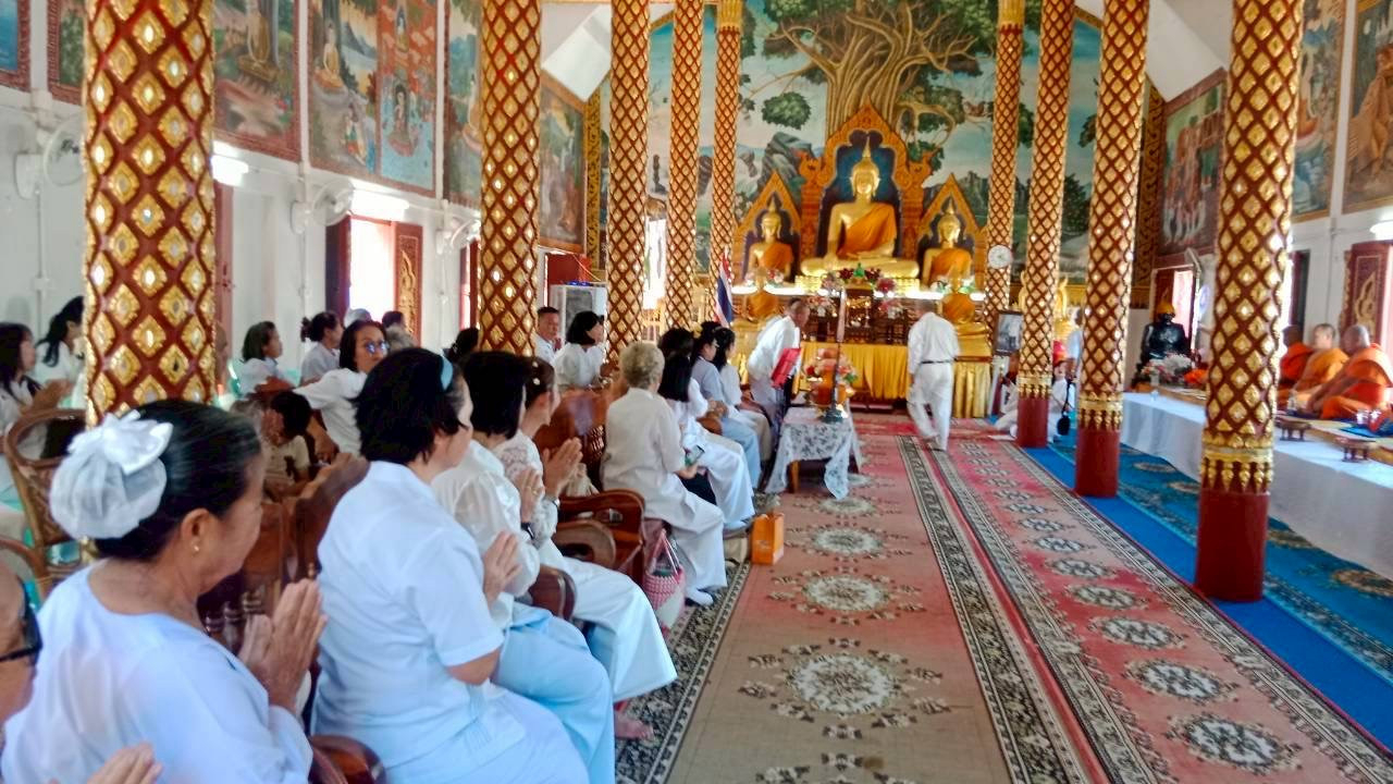 ภาพร่วมพิธีกรรมวัดสันหนองบัว