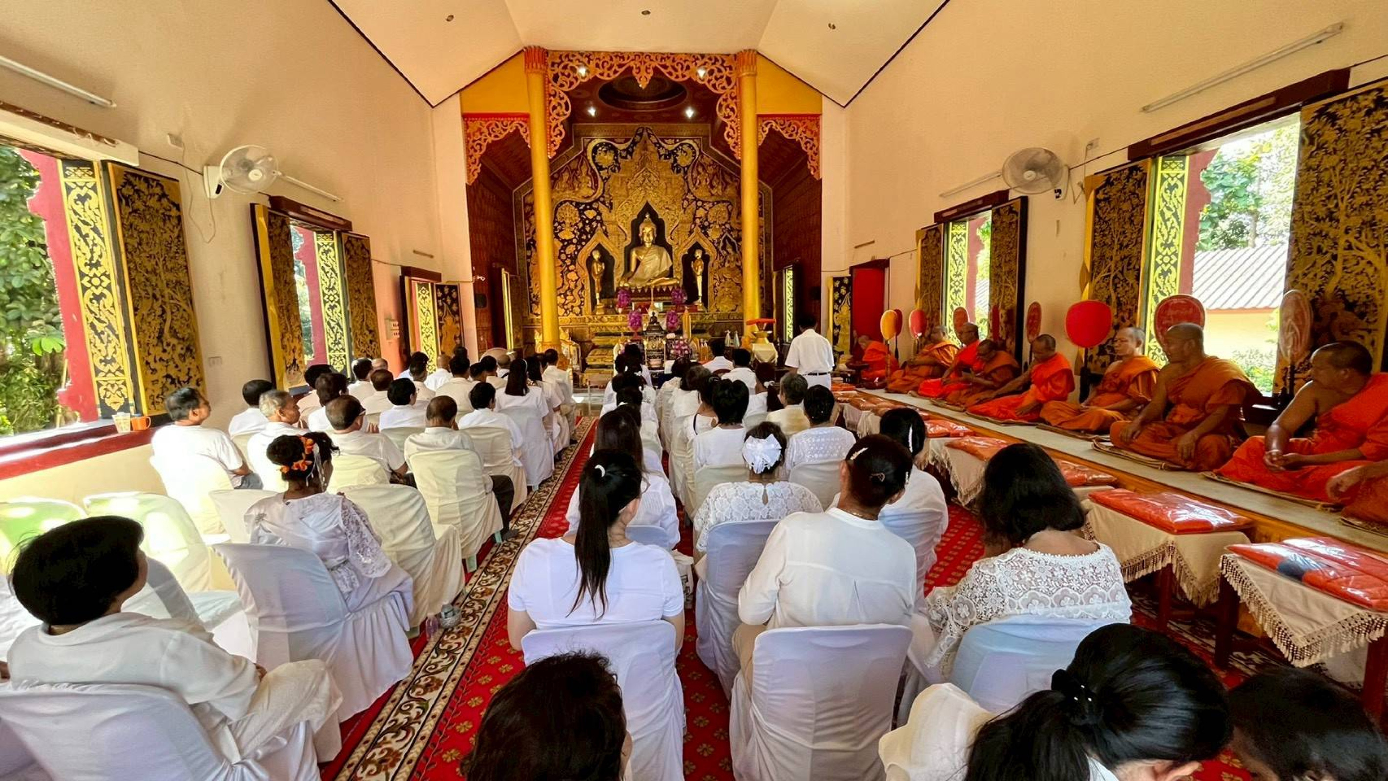 ภาพร่วมพิธีกรรมวัดสันป่าก่อ