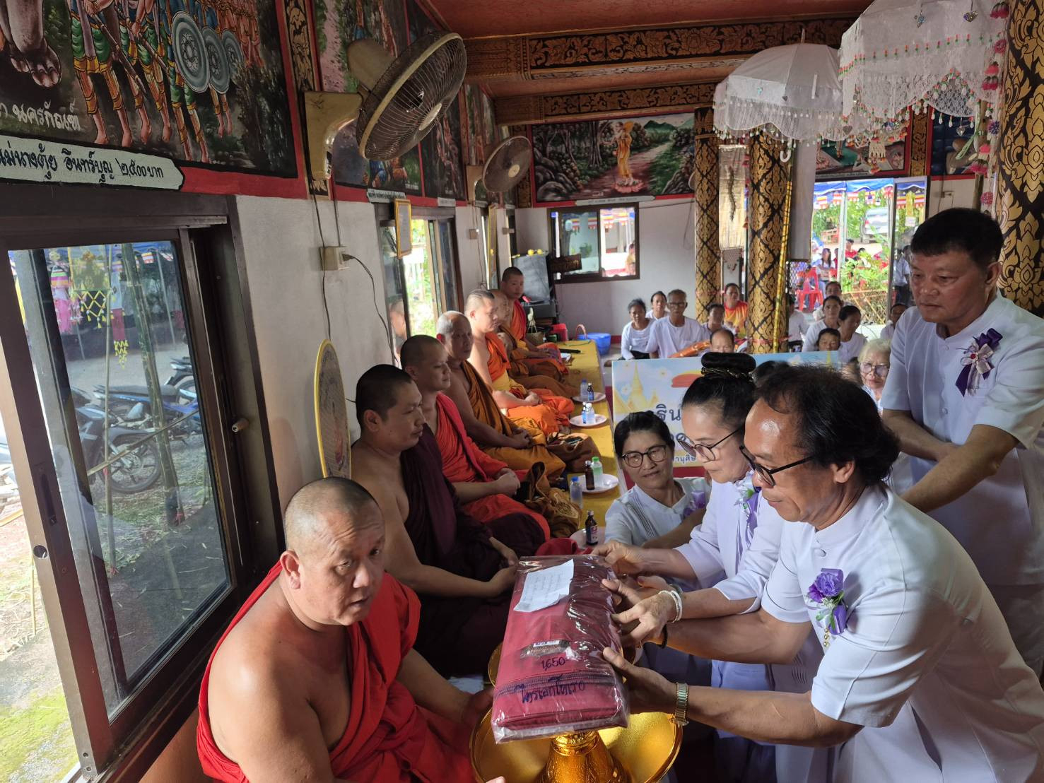 ภาพร่วมพิธีกรรมวัดสันติพัฒนา