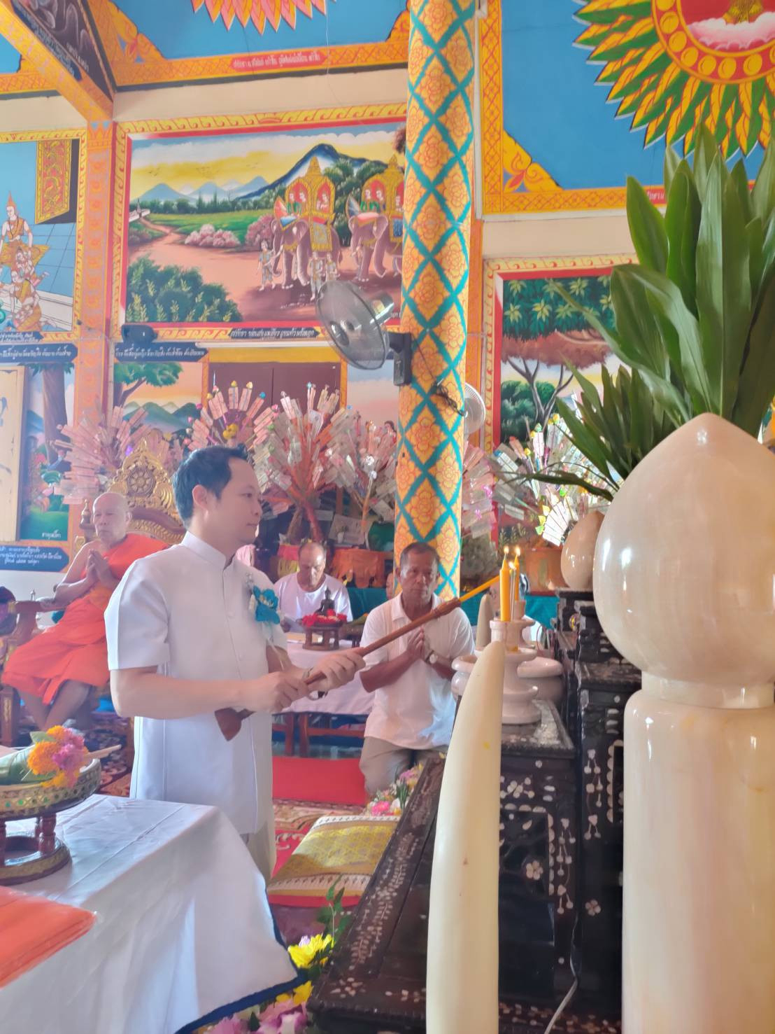 ภาพร่วมพิธีกรรมวัดโป่งขาม