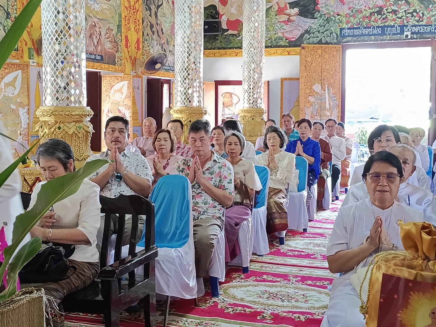 ภาพร่วมพิธีกรรมวัดสันป่าค่าง