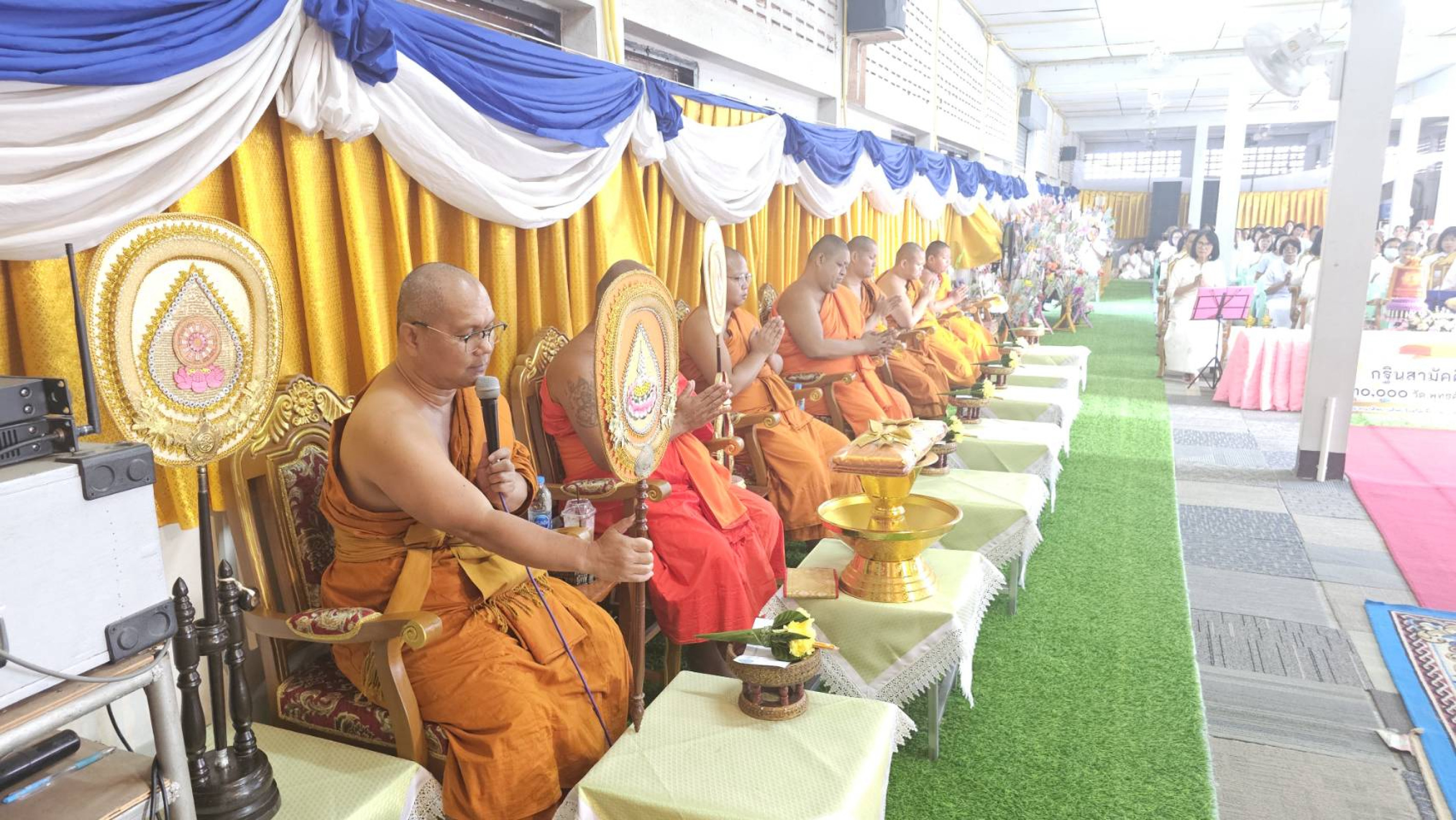 ภาพร่วมพิธีกรรมวัดวังตวง