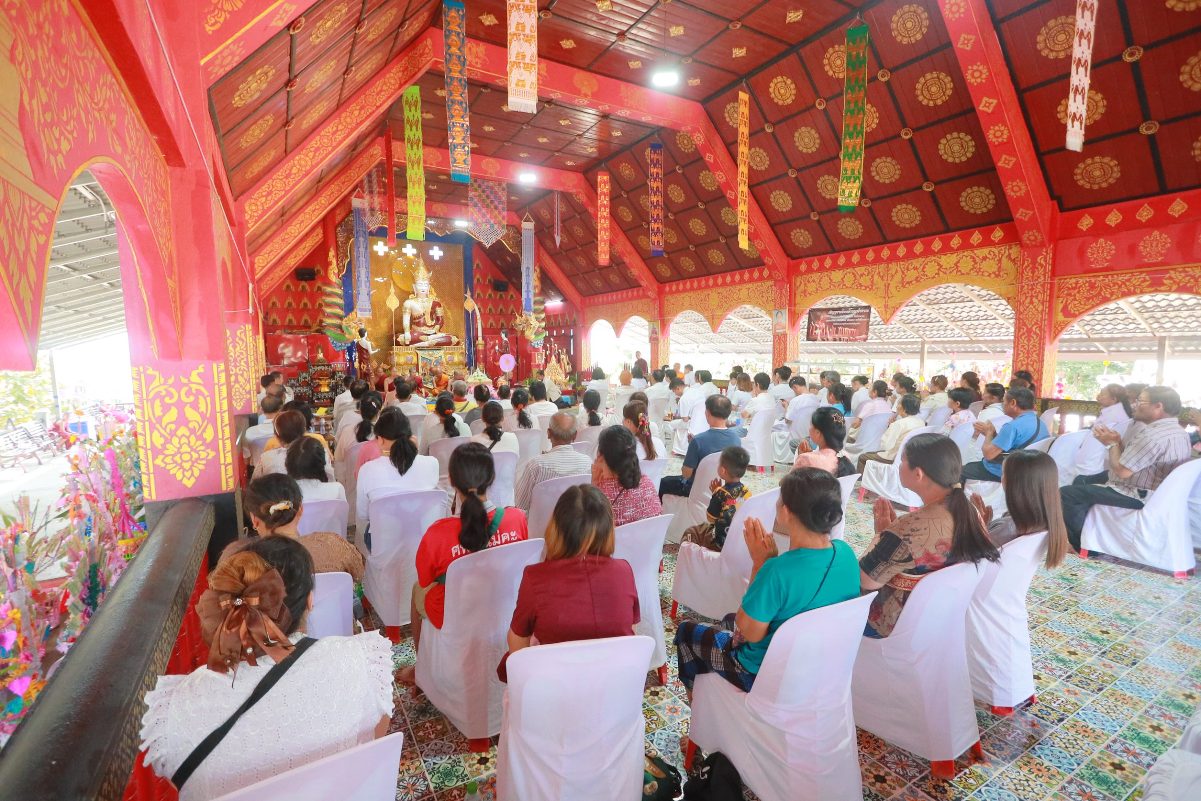 ภาพร่วมพิธีกรรมวัดสวนดอกบัวนาค