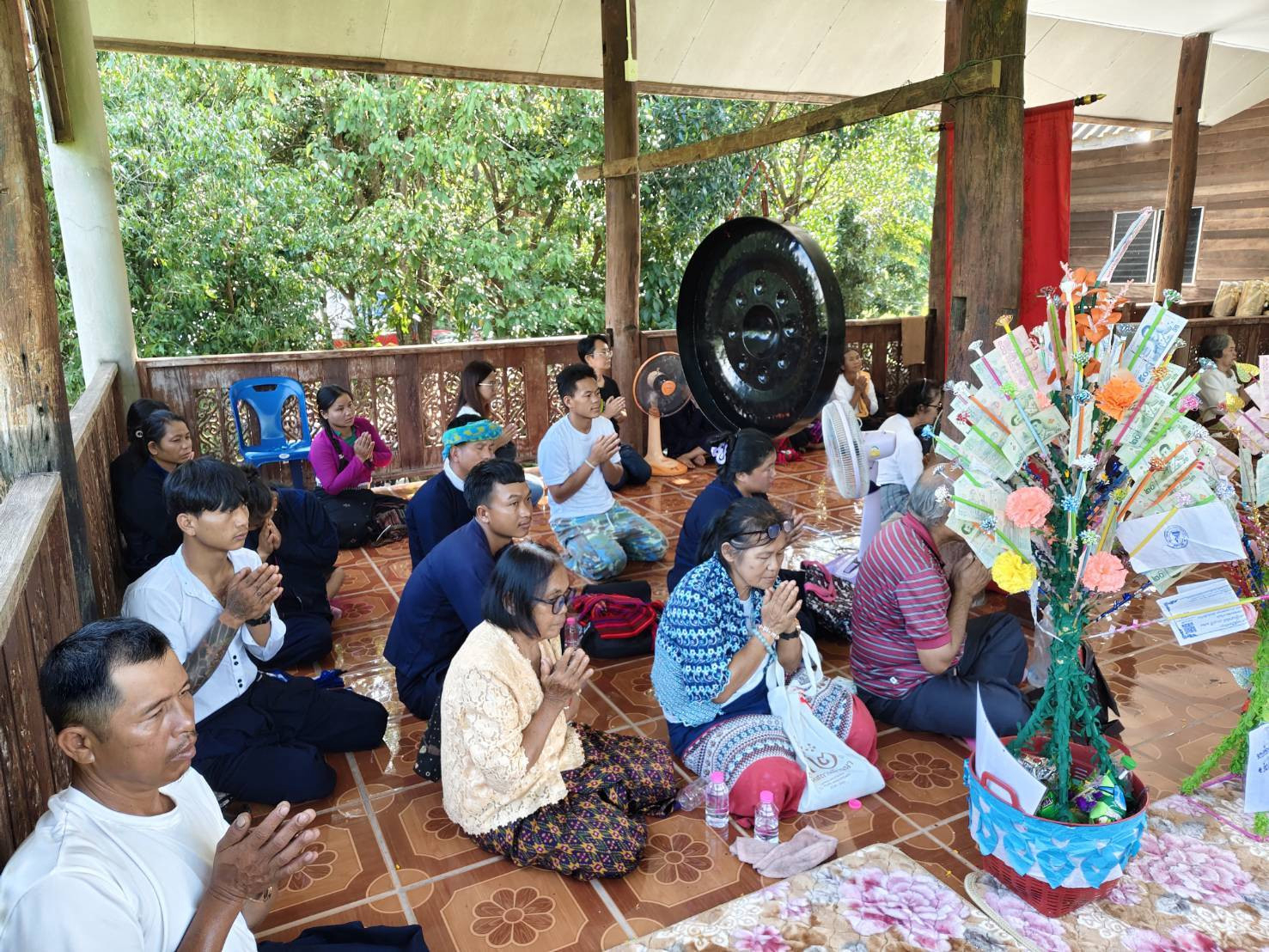 ภาพร่วมพิธีกรรมวัดโบสถ์