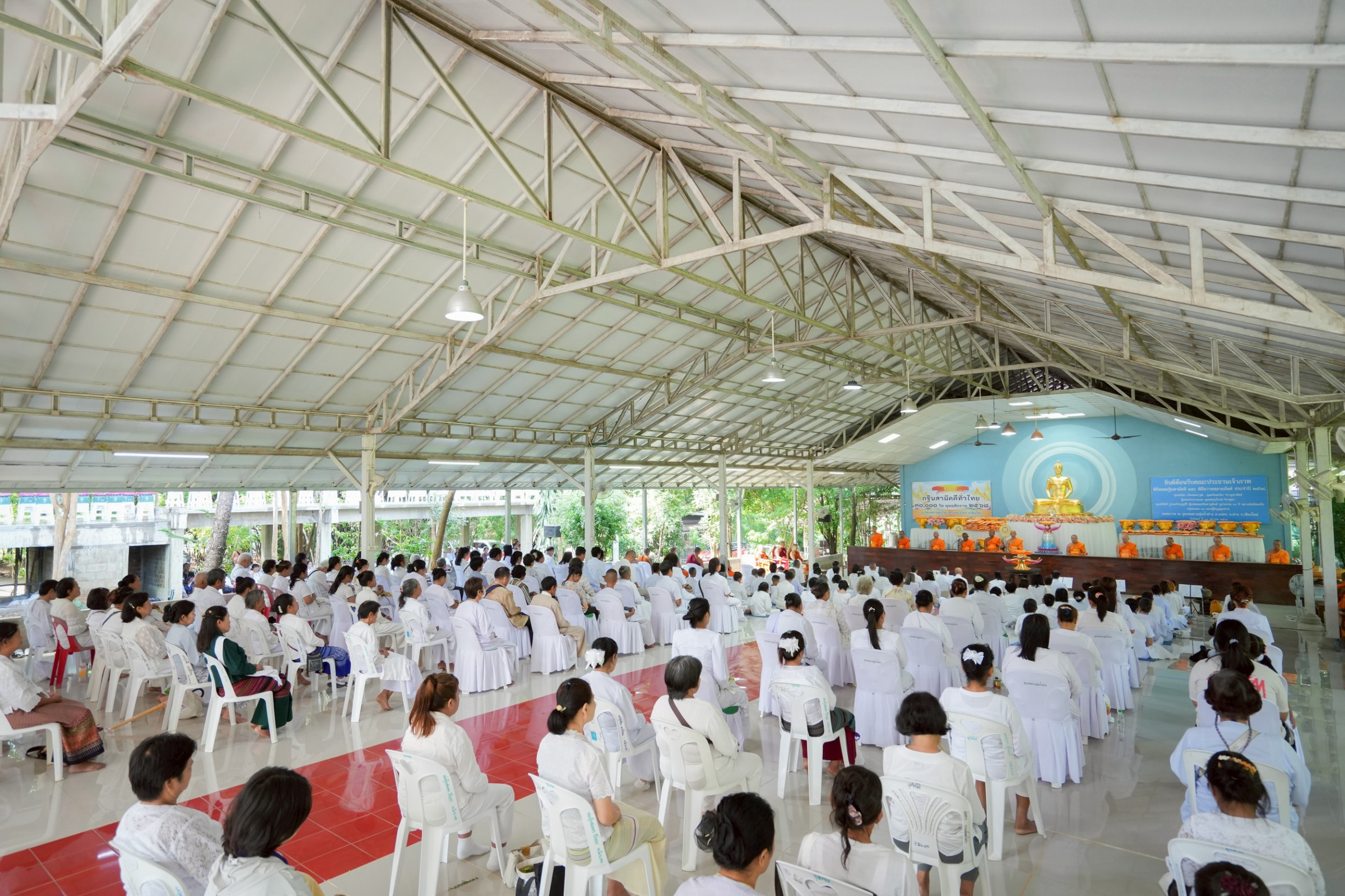 ภาพร่วมพิธีกรรมธุดงคสถานลุ่มน้ำฝาง