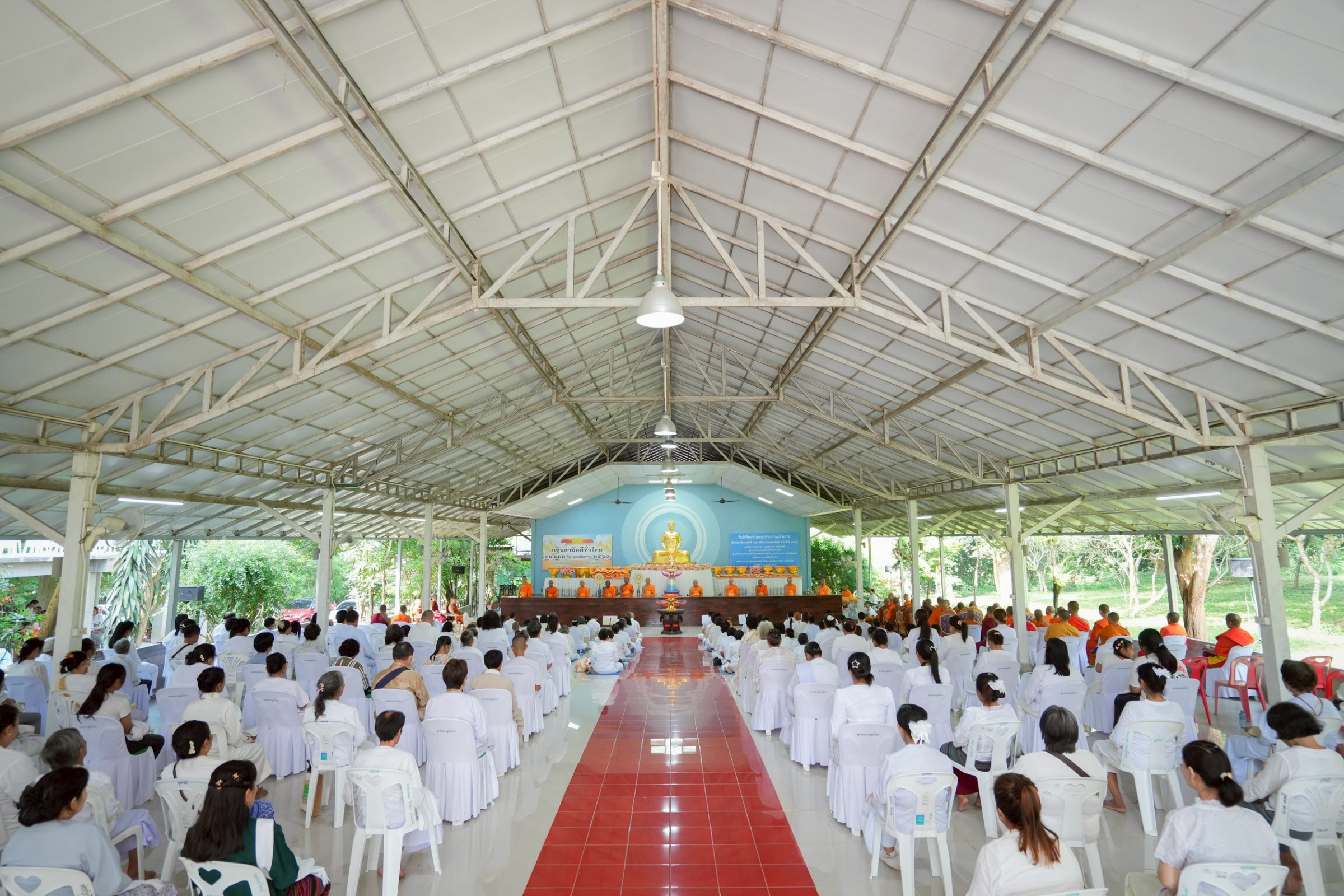 ภาพร่วมพิธีกรรมธุดงคสถานลุ่มน้ำฝาง