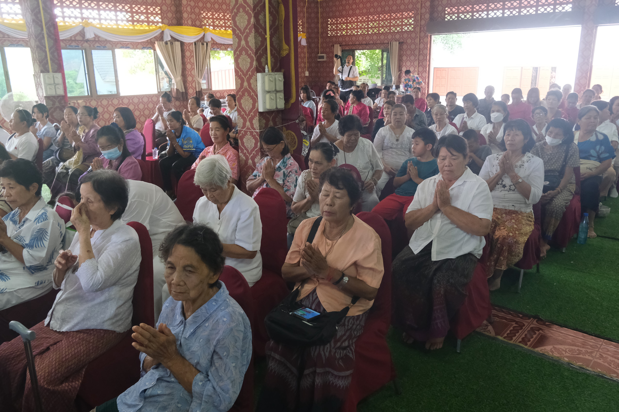 ภาพร่วมพิธีกรรมวัดห้วยไร่