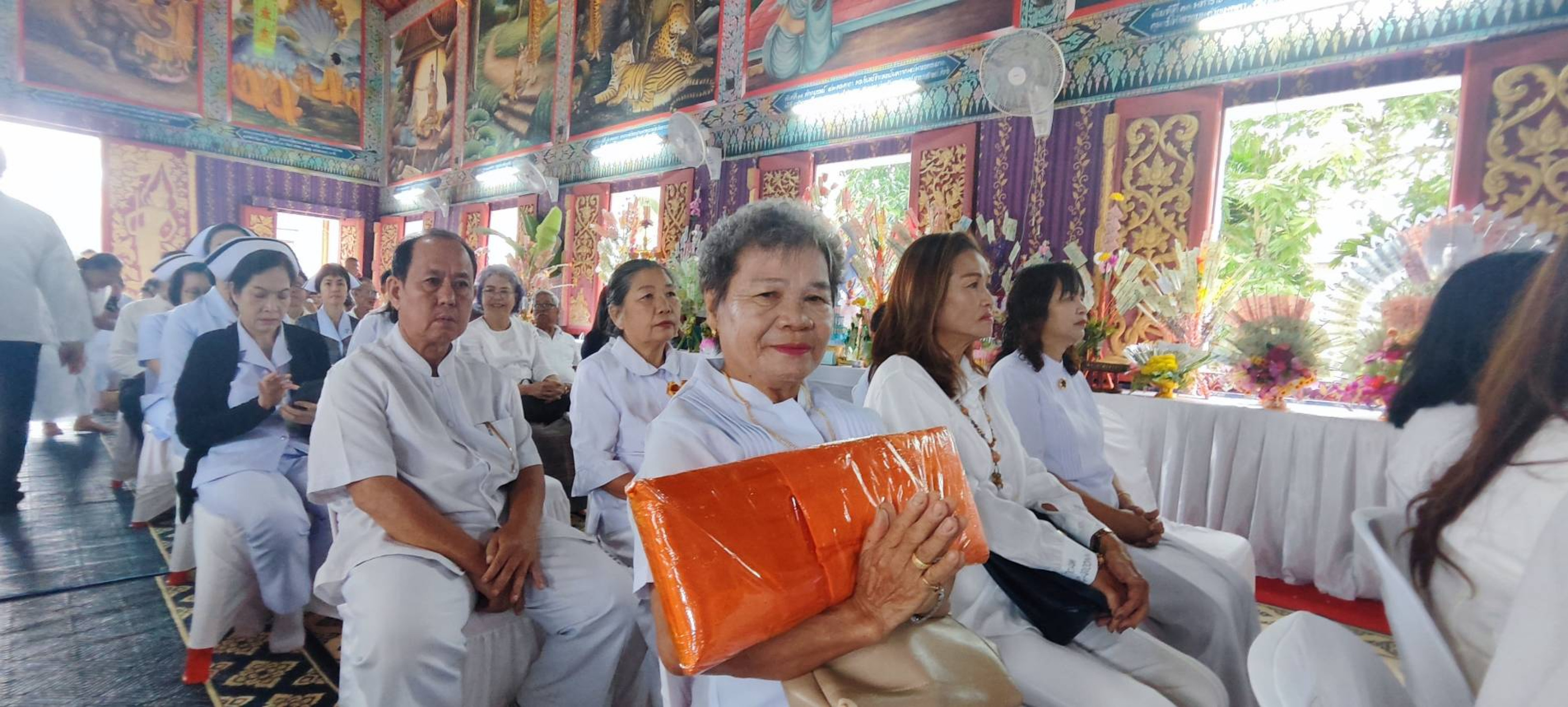 ภาพร่วมพิธีกรรมวัดทุ่งจำลอง