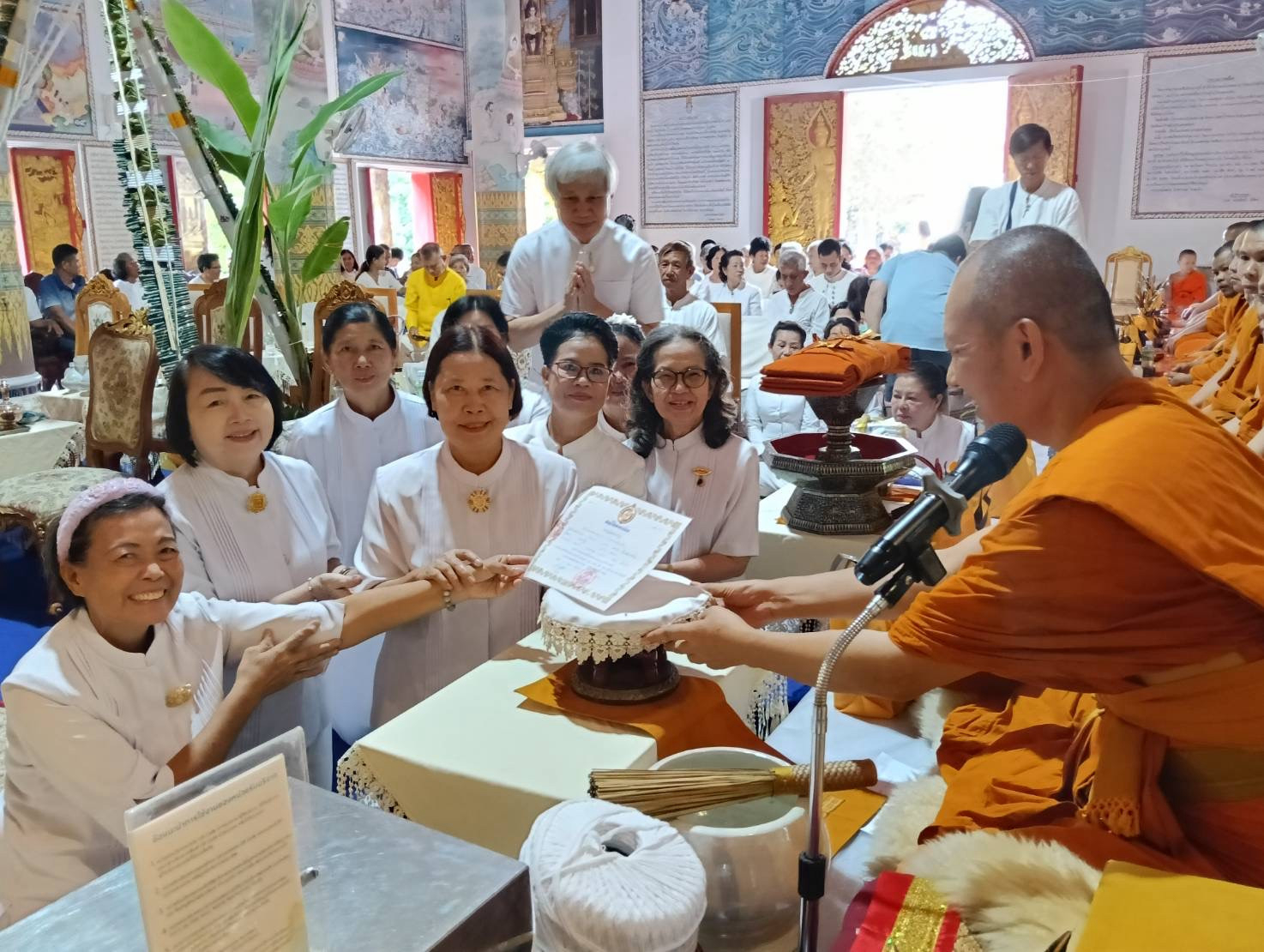 ภาพร่วมพิธีกรรมวัดดอยสัพพัญญู