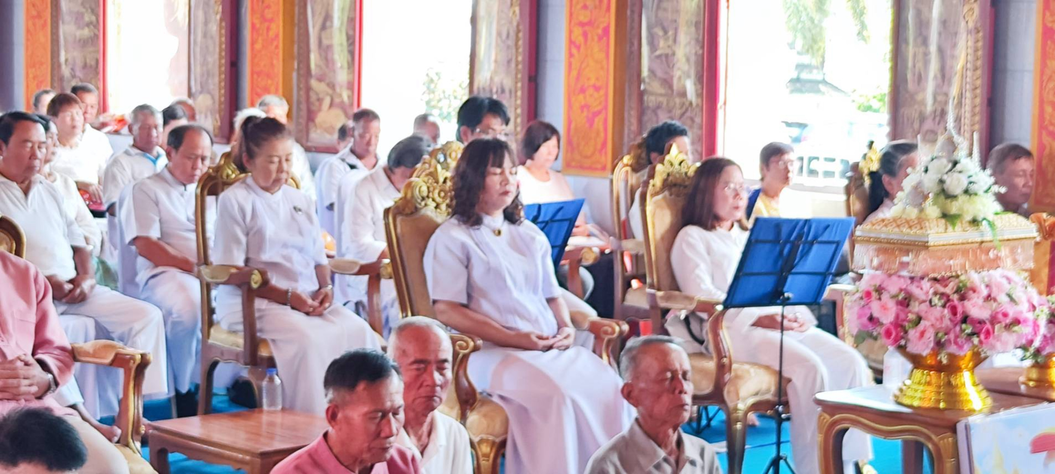 ภาพร่วมพิธีกรรมวัดศรีมงคล