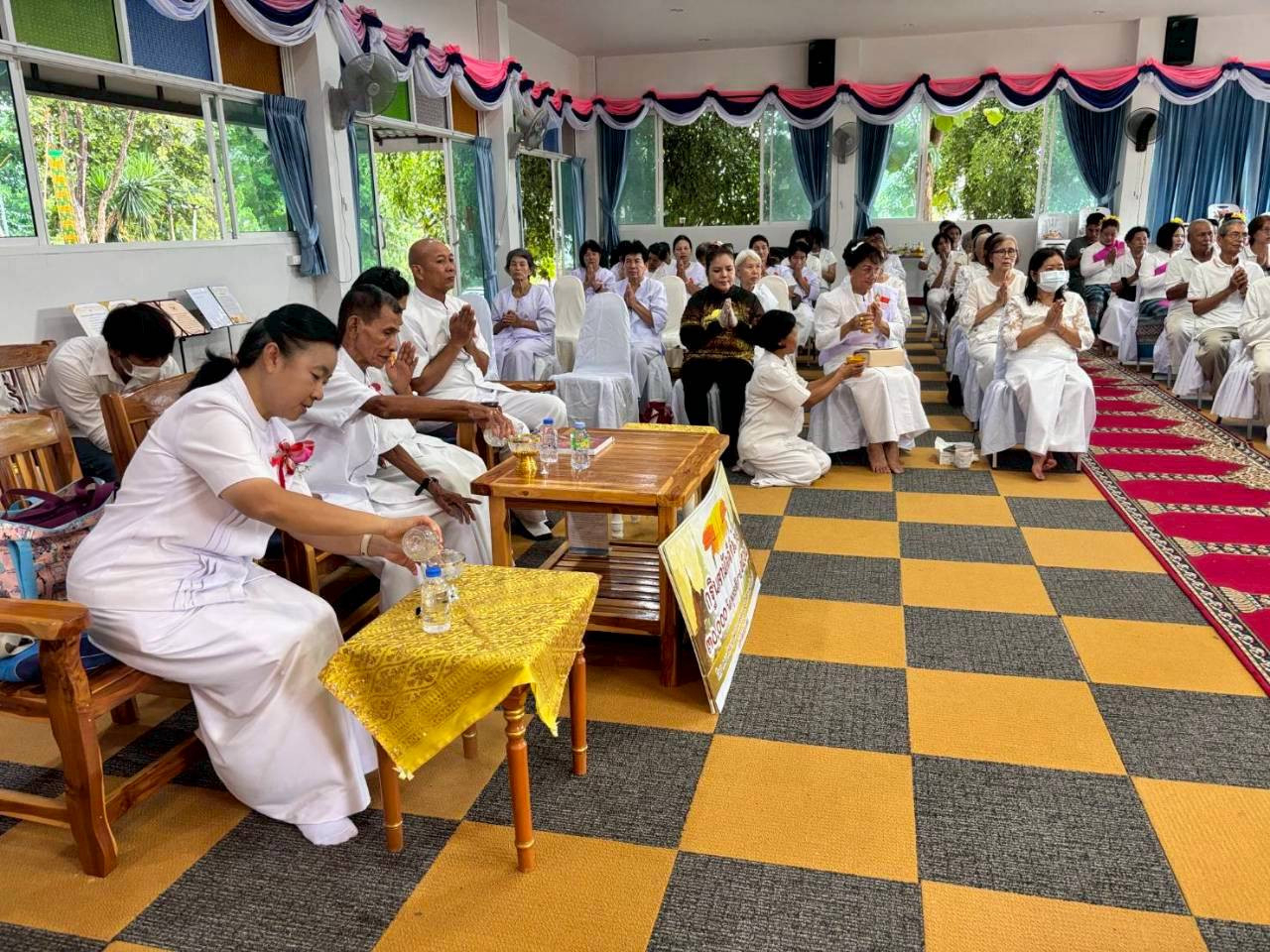 ภาพร่วมพิธีกรรมวัดเมืองแม่เลน