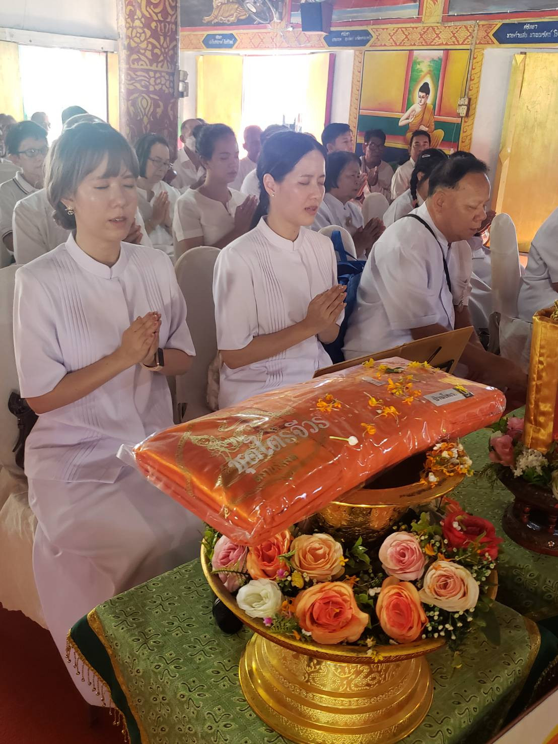 ภาพร่วมพิธีกรรมวัดป่าแงะ