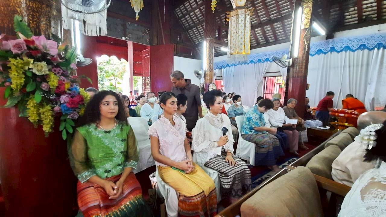 ภาพร่วมพิธีกรรมวัดพันตอง