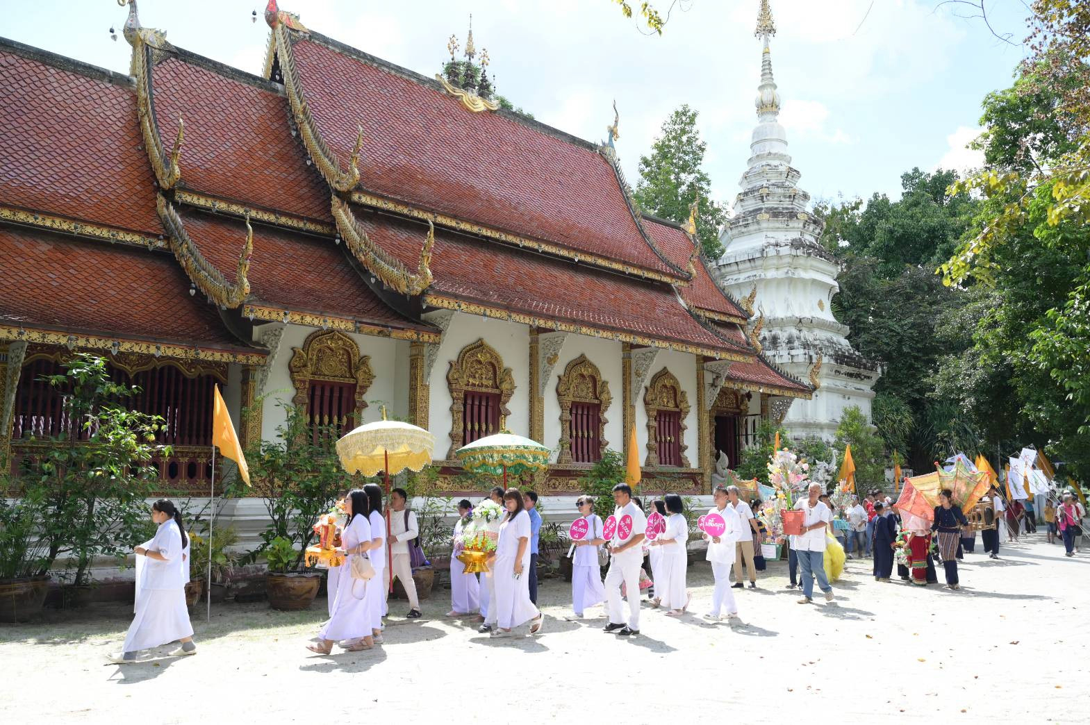 ภาพร่วมพิธีกรรมวัดศรีสองเมือง