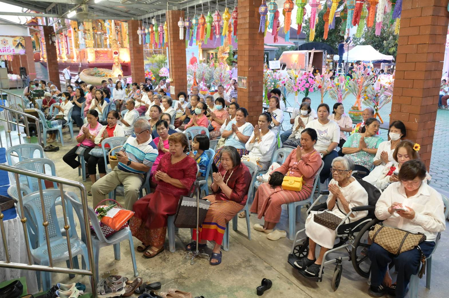 ภาพร่วมพิธีกรรมวัดหวลการณ์