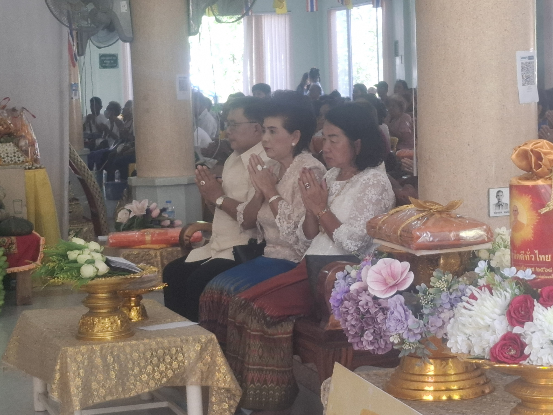 ภาพร่วมพิธีกรรมวัดเขาฝา