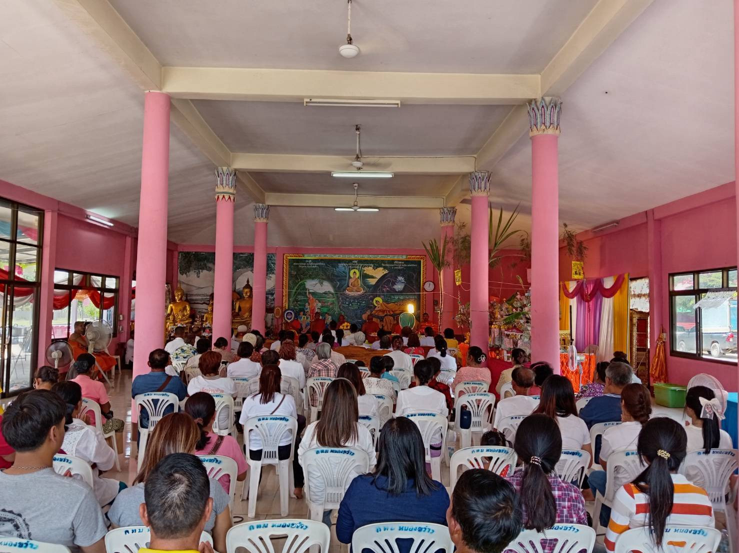 ภาพร่วมพิธีกรรมวัดหนองขว้าว