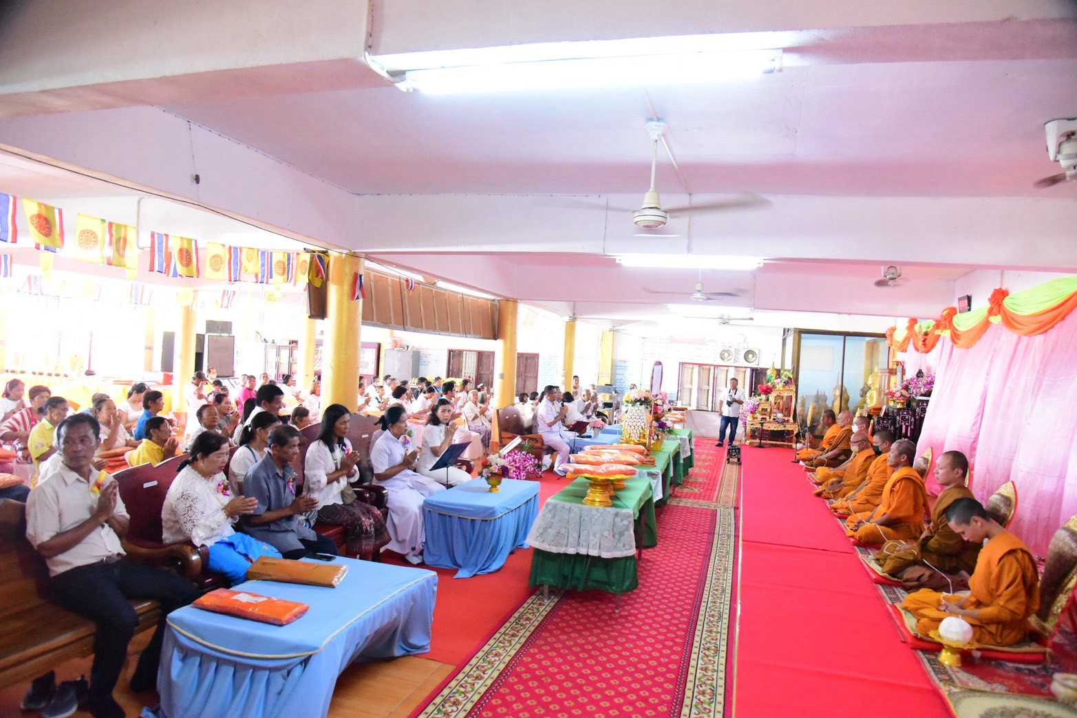 ภาพร่วมพิธีกรรมวัดบริรักษ์ประชาสาร