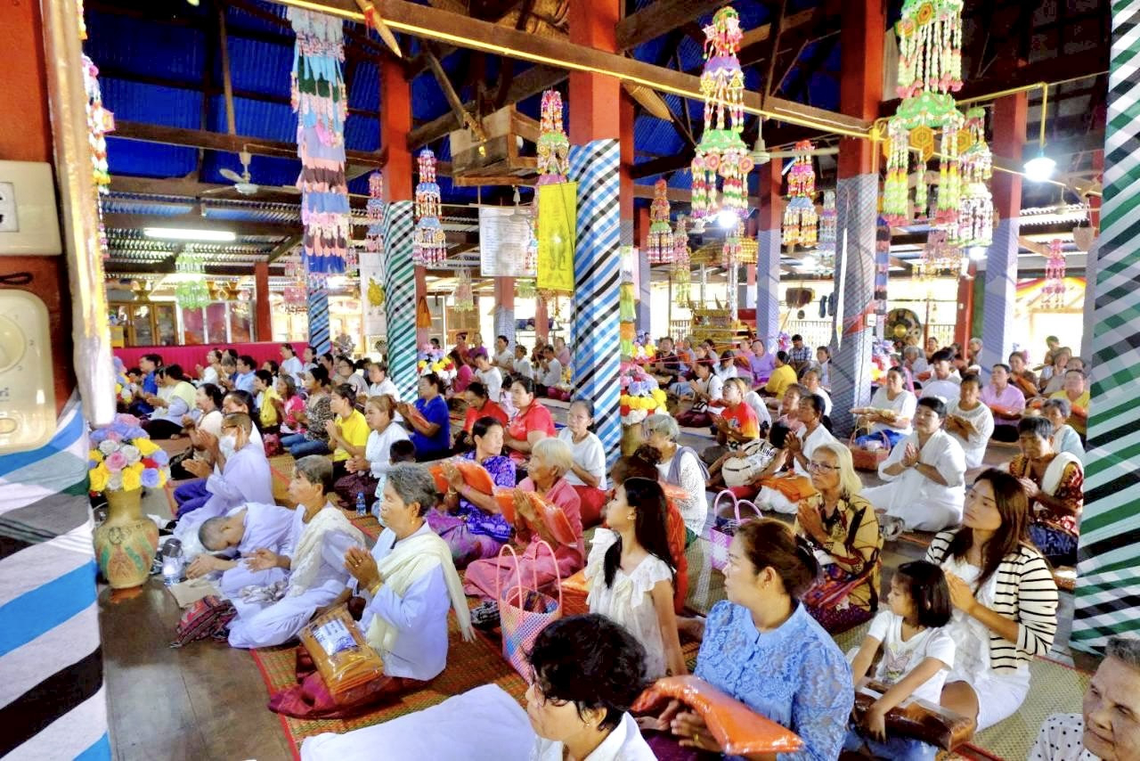 ภาพร่วมพิธีกรรมวัดใหม่คลองเจริญ