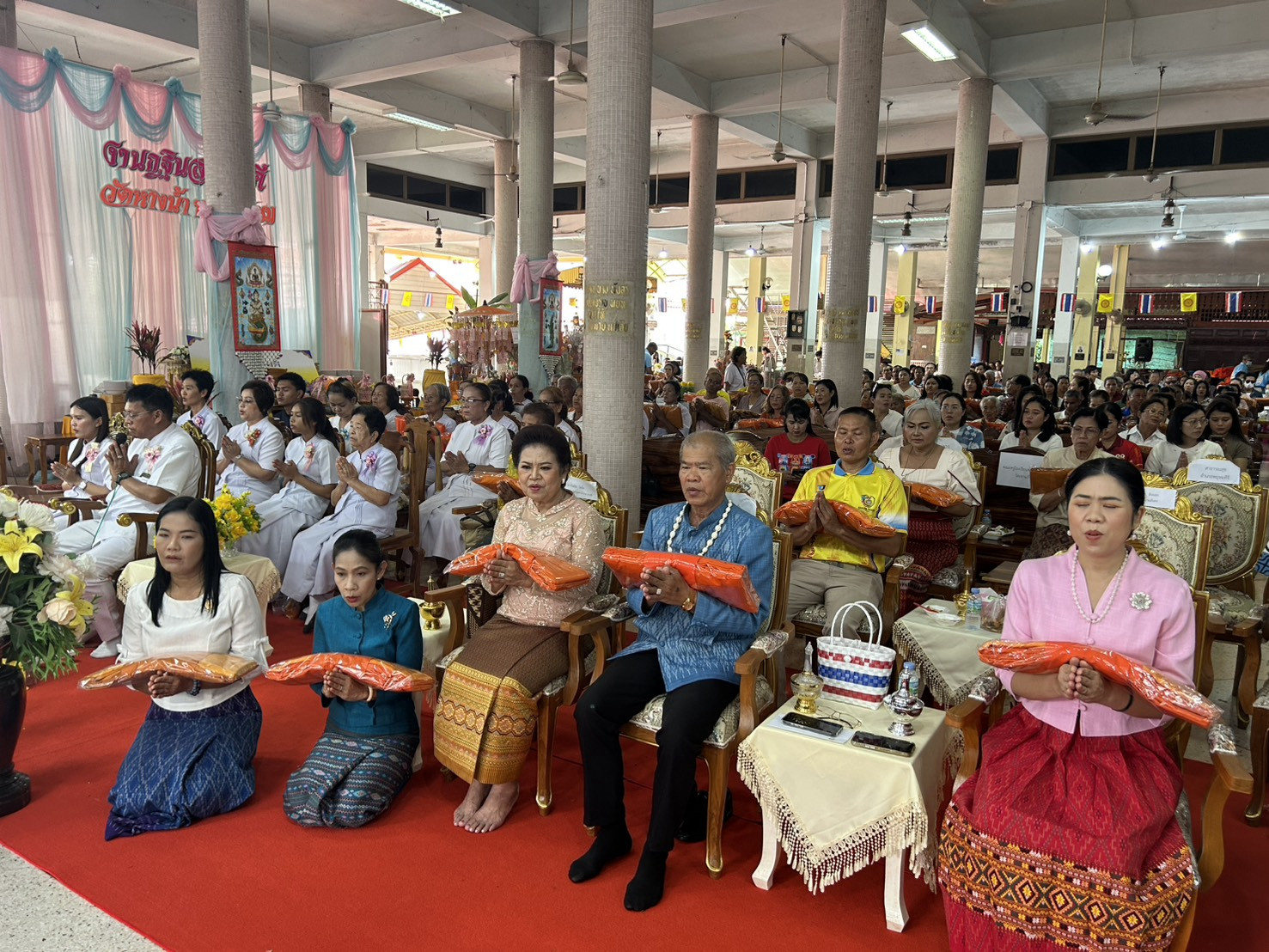 ภาพร่วมพิธีกรรมวัดหางน้ำหนองแขม
