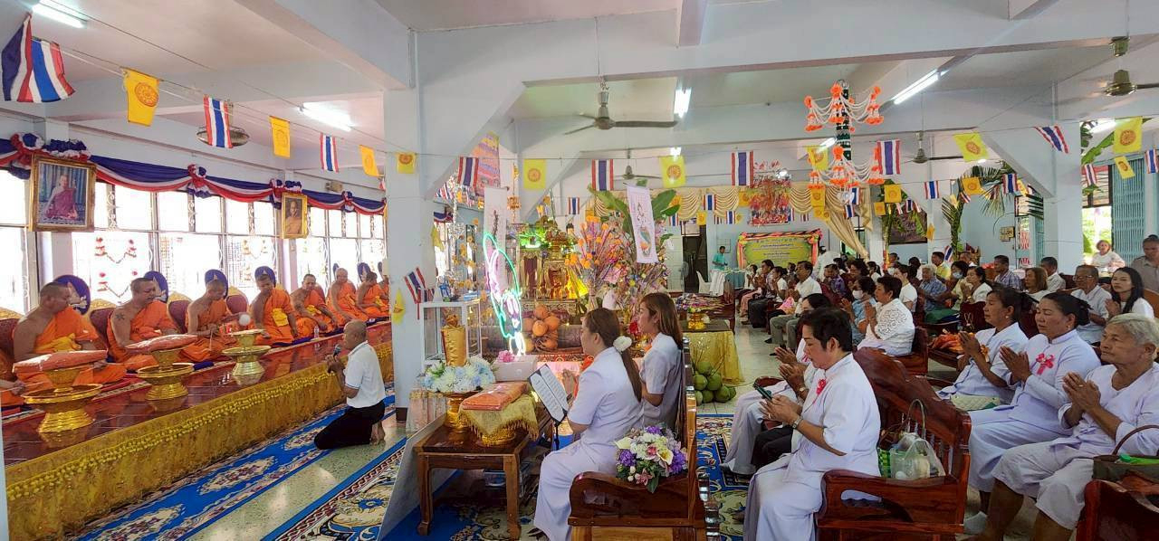 ภาพร่วมพิธีกรรมวัดถ้ำพรสวรรค์