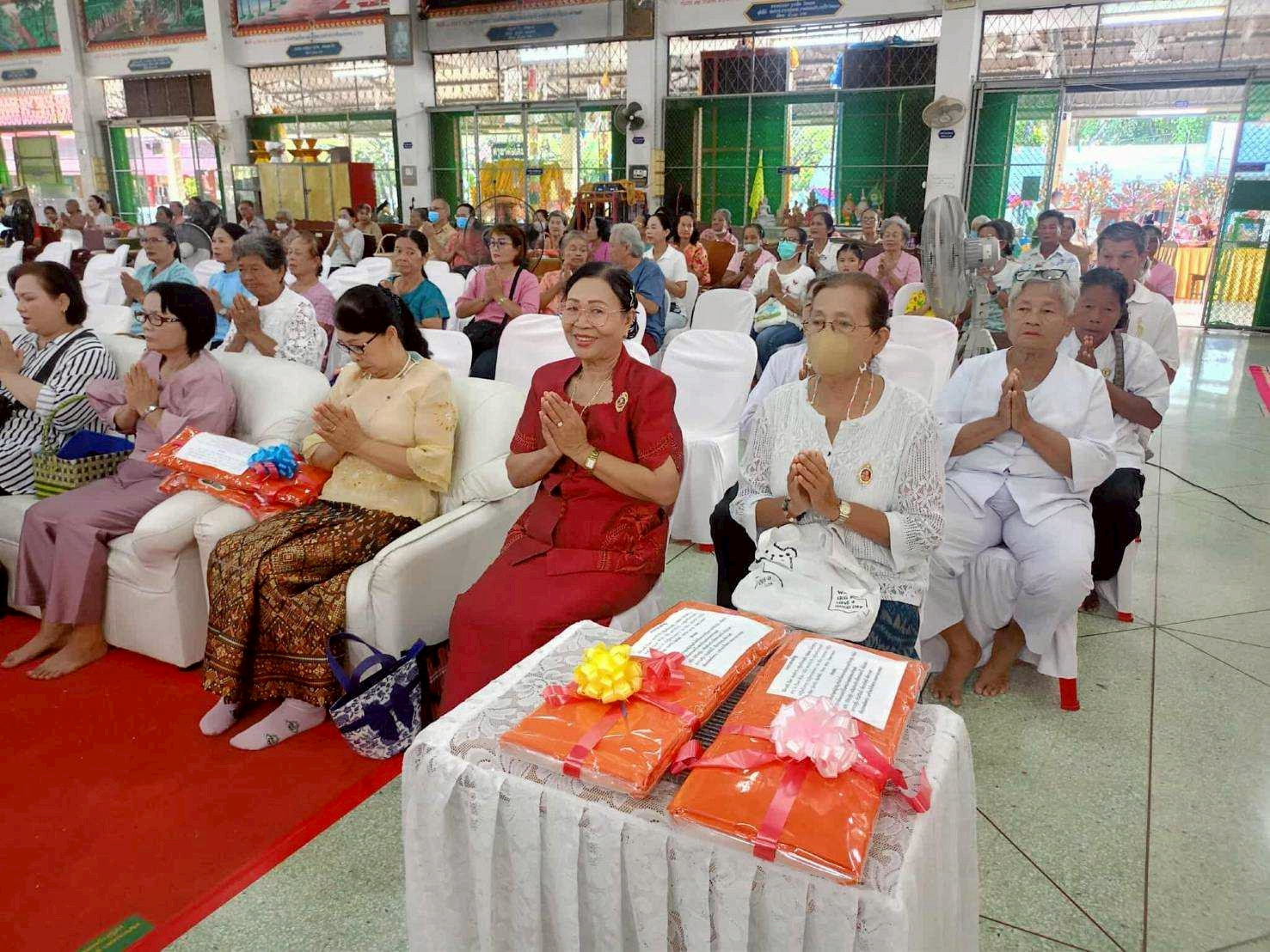 ภาพร่วมพิธีกรรมวัดไพศาลี
