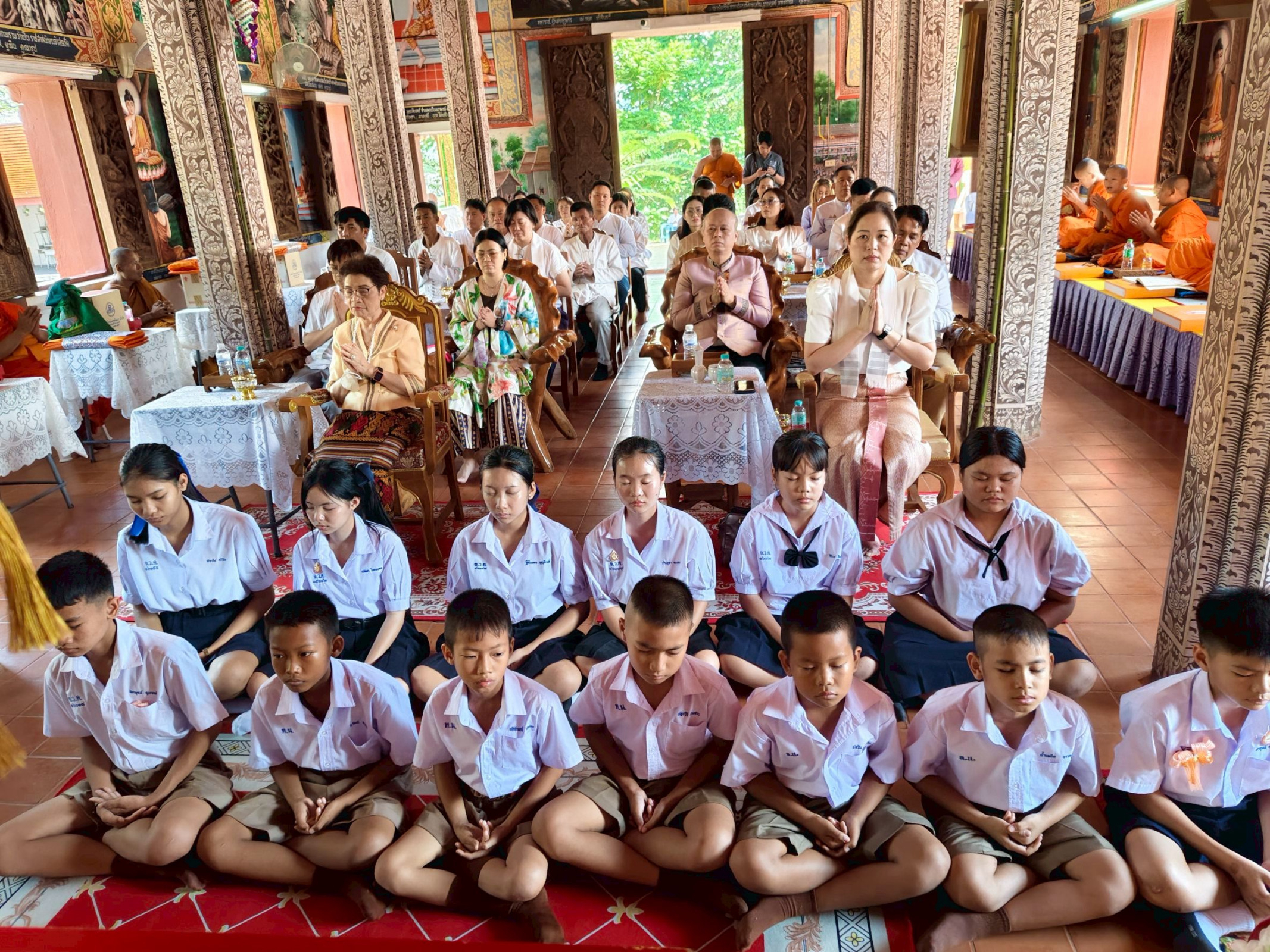 ภาพร่วมพิธีกรรมวัดพระธาตุขิงแกง