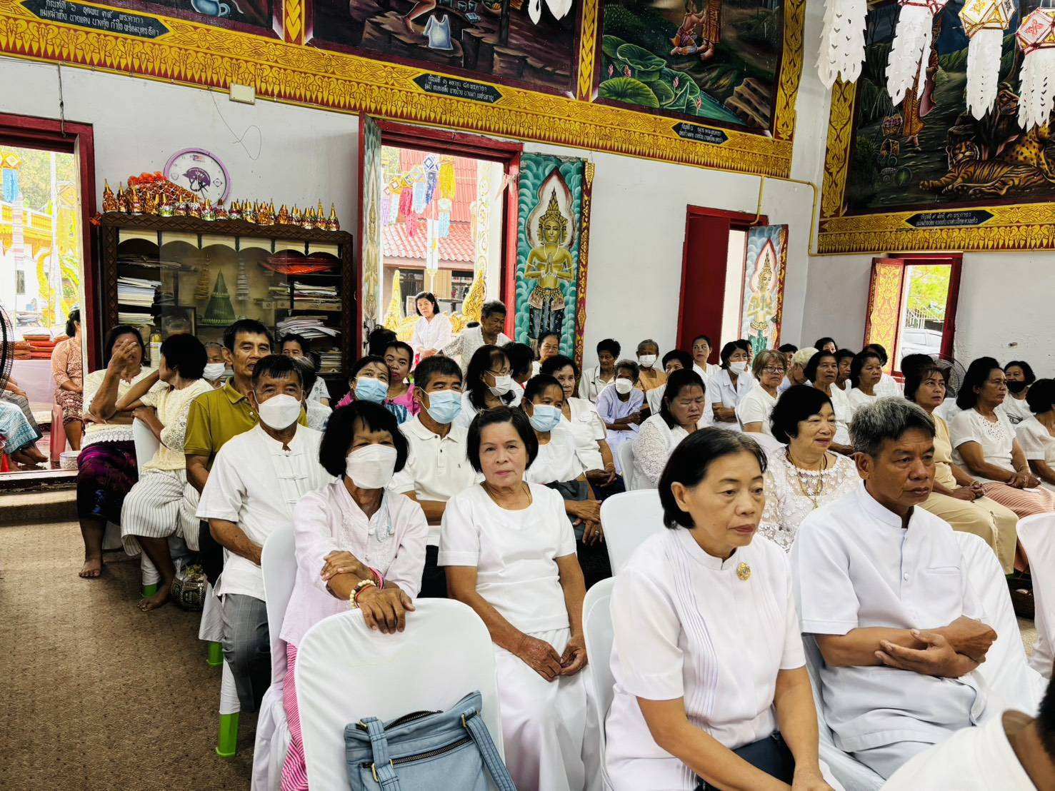 ภาพร่วมพิธีกรรมวัดหนองกลาง
