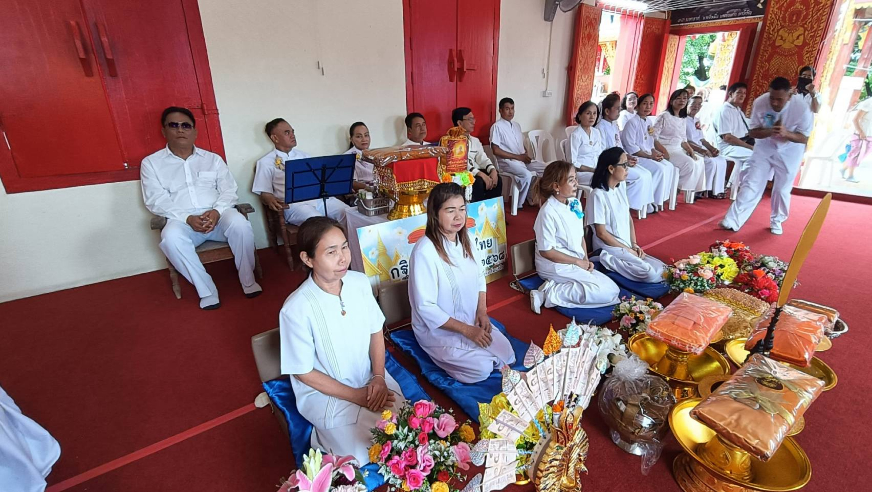 ภาพร่วมพิธีกรรมวัดปางไฮ