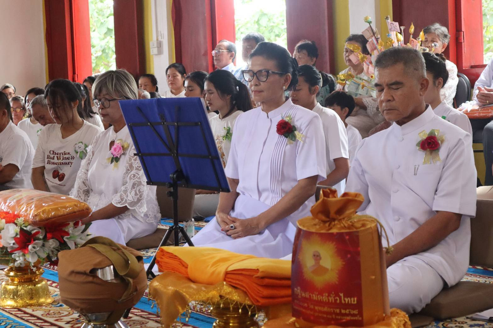 ภาพร่วมพิธีกรรมวัดสลกธรรมาราม