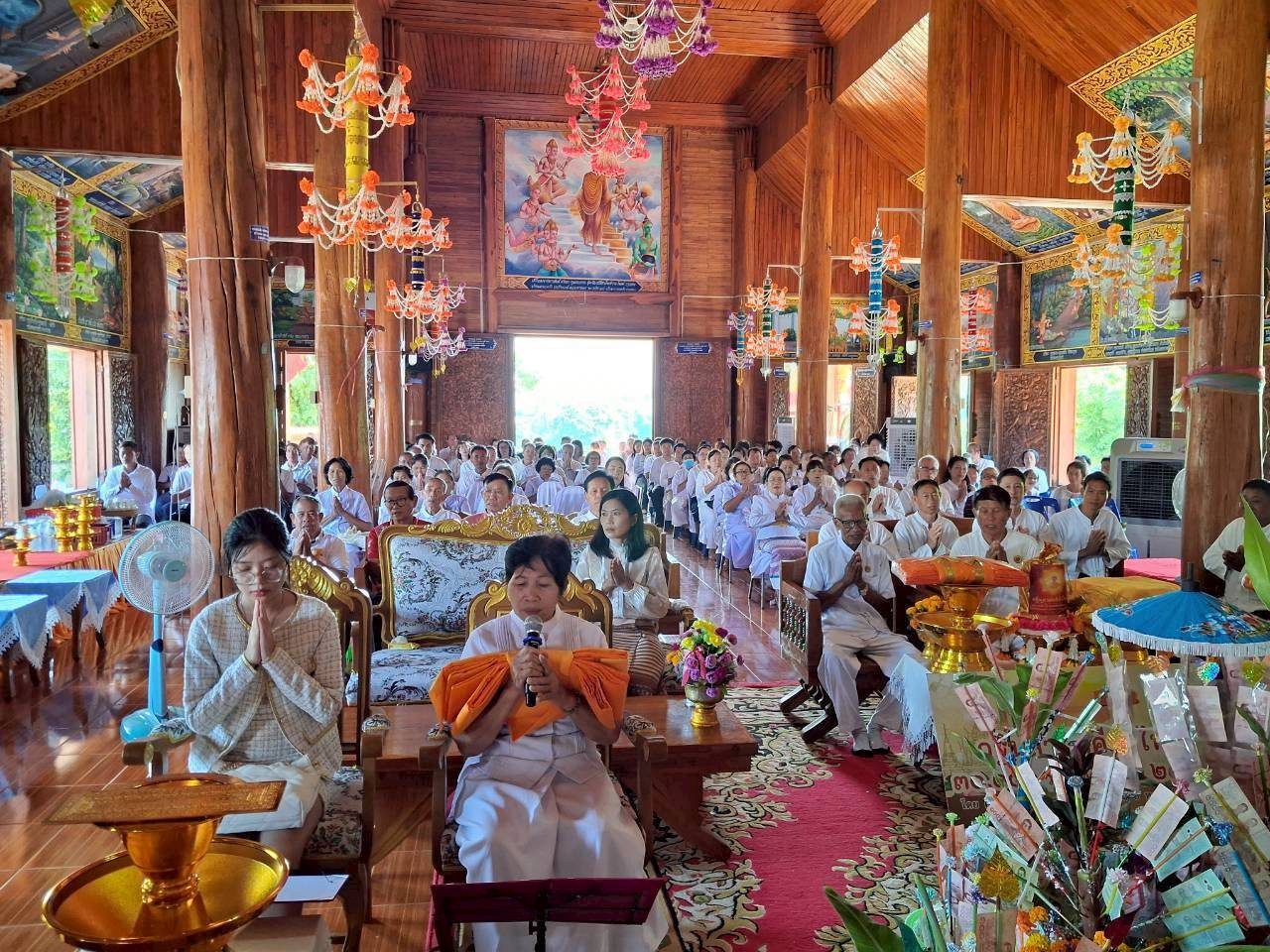 ภาพร่วมพิธีกรรมวัดดอนแก้ว