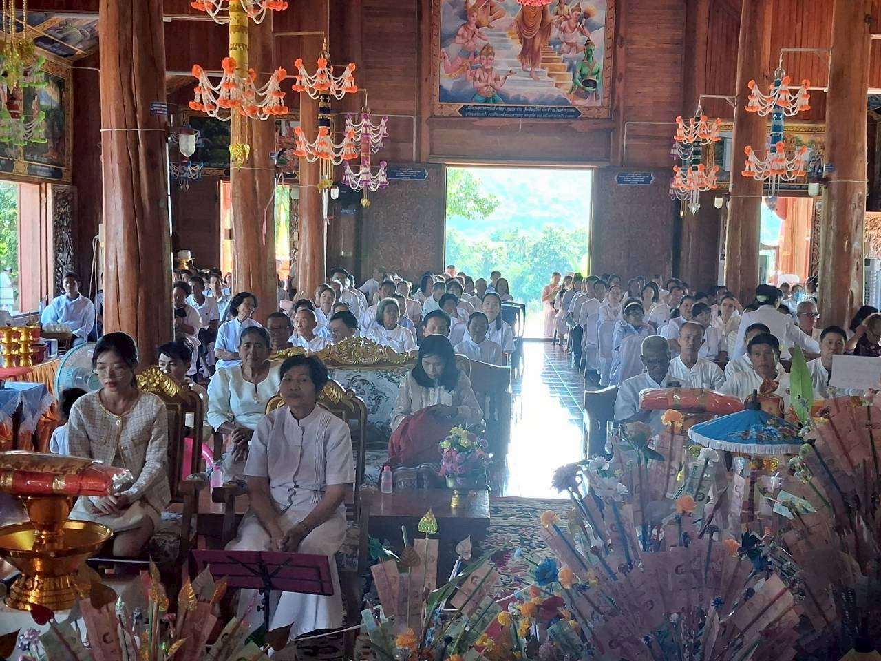 ภาพร่วมพิธีกรรมวัดดอนแก้ว