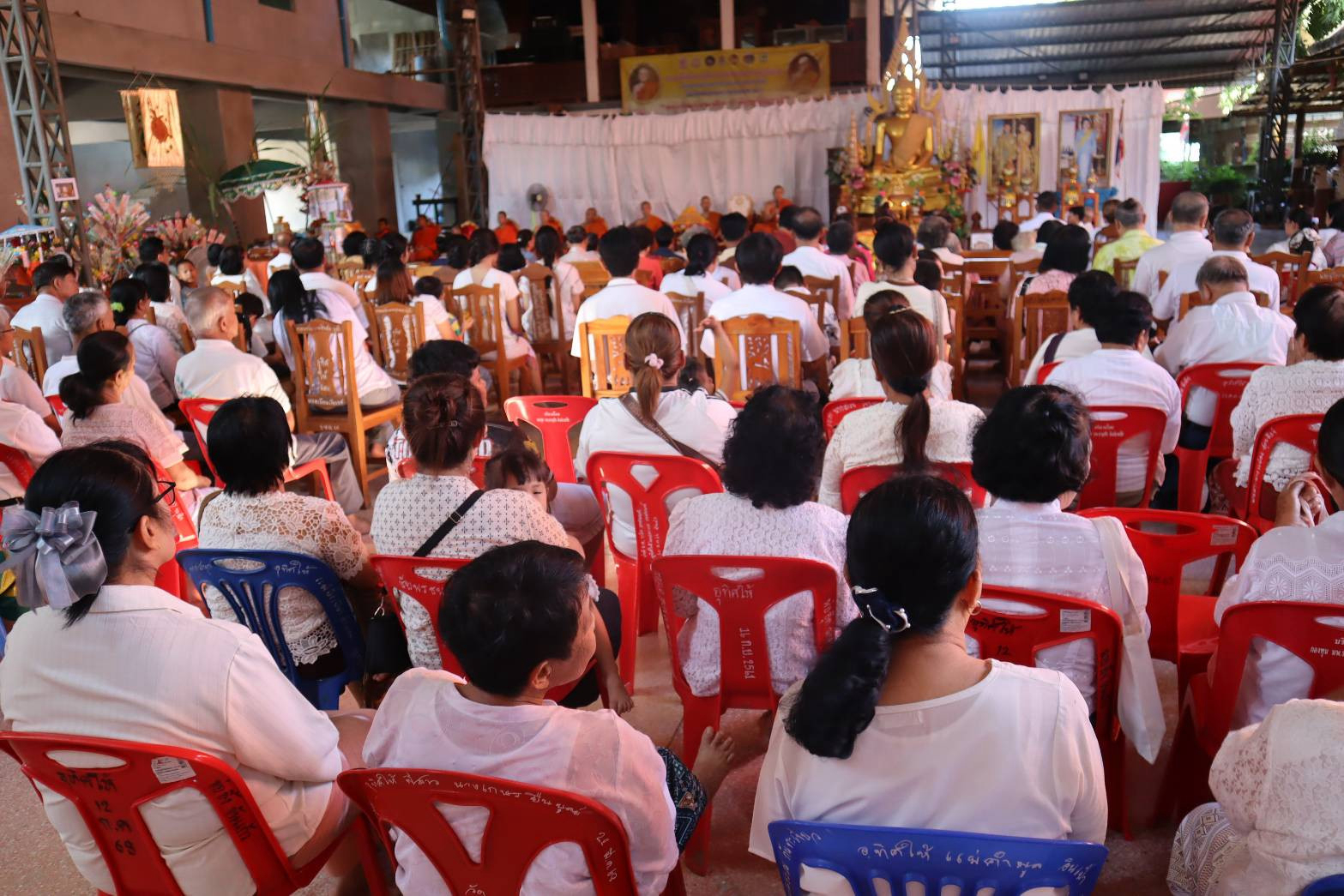 ภาพร่วมพิธีกรรมวัดบ้านปง