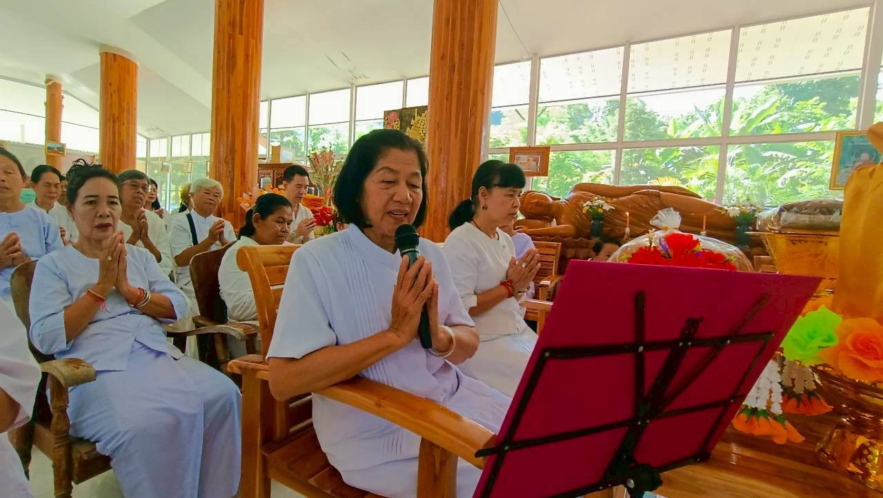 ภาพกล่าวคำถวายกฐินที่พักสงฆ์ถ้ำผาบ่อง