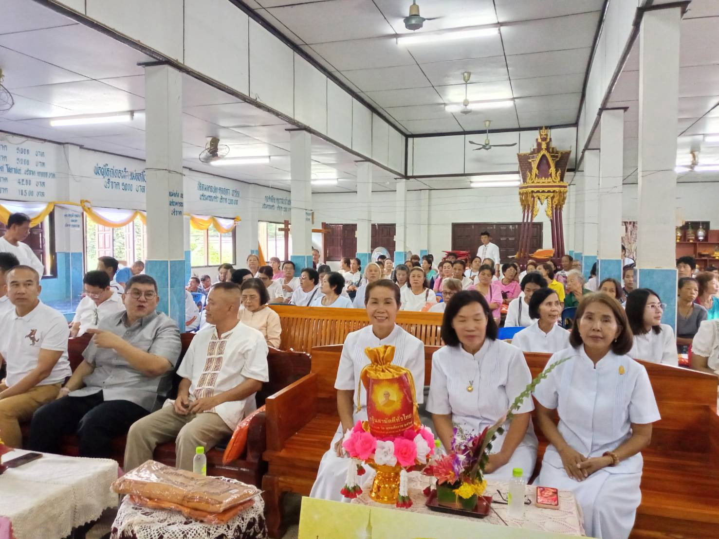 ภาพร่วมพิธีกรรมวัดห้วยไร่